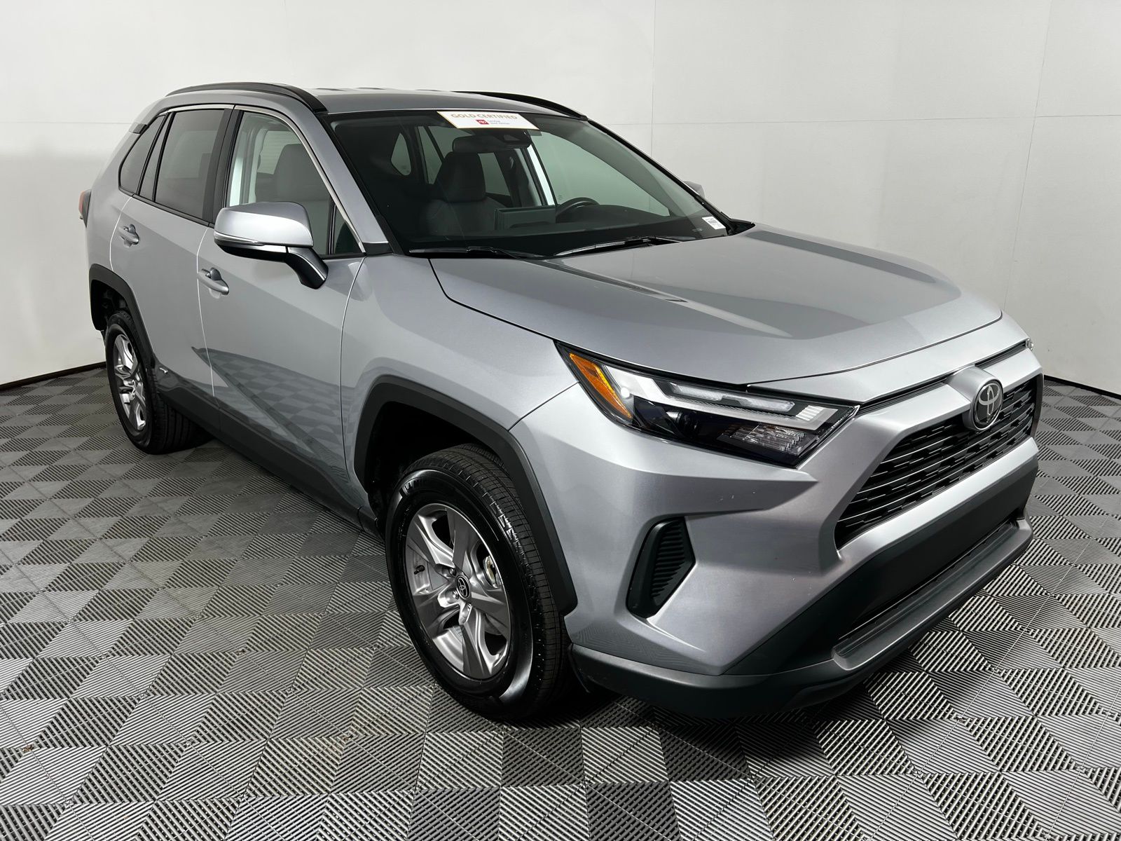Thumbnail: 2025 Toyota RAV4 - 3