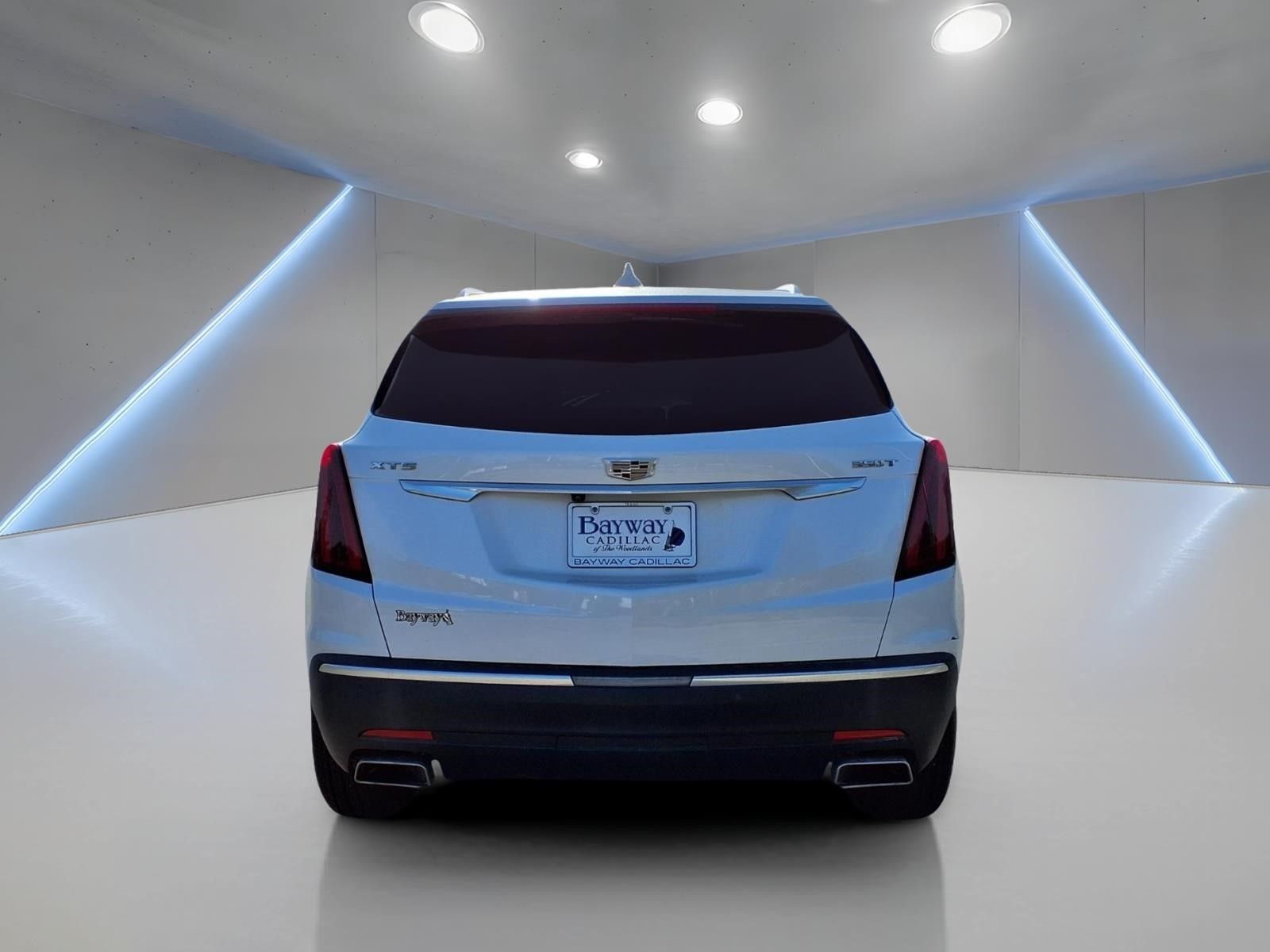 2024 Cadillac XT5 Luxury White at South Houston Nissan
