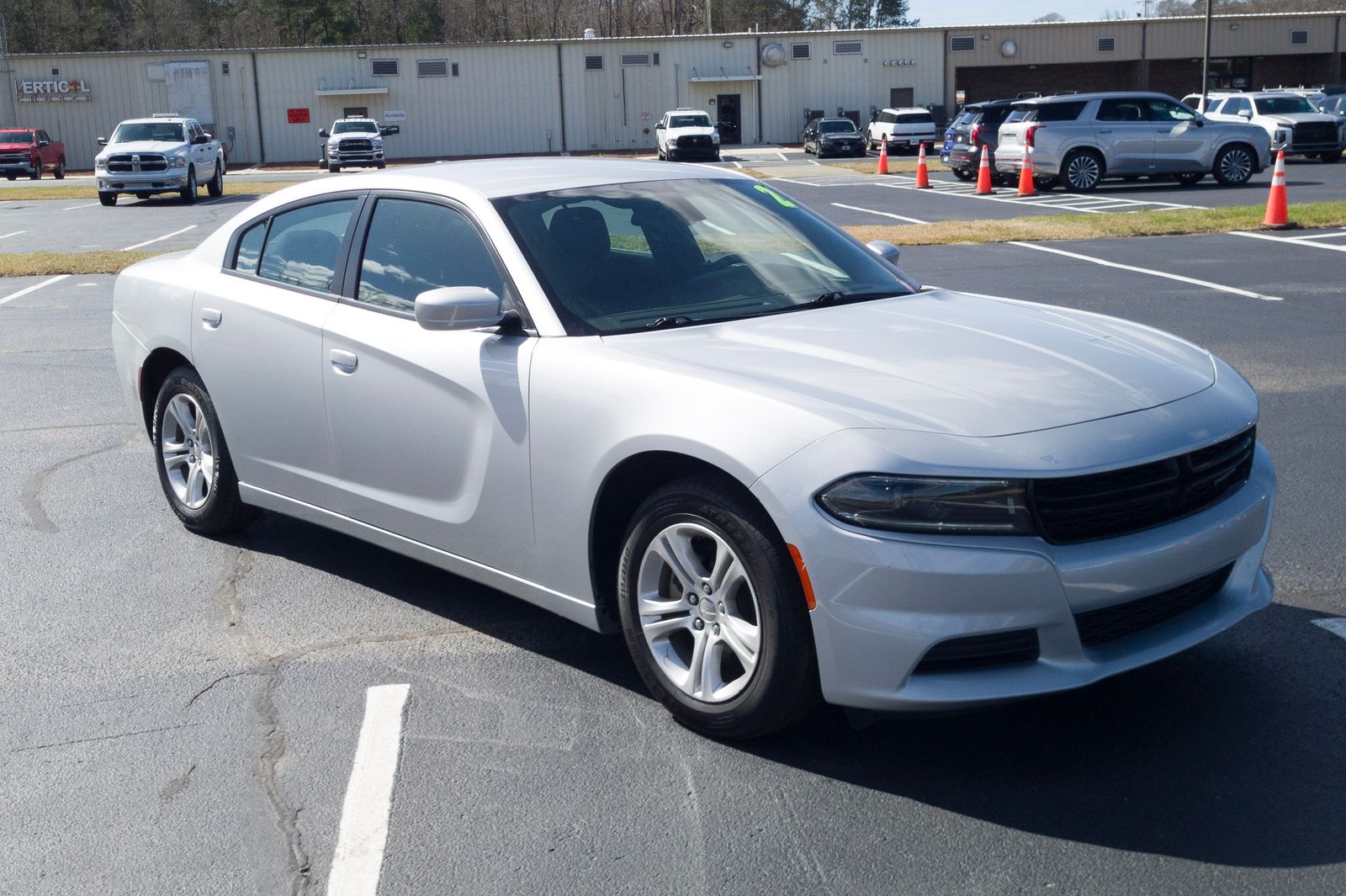 Used 2022 Dodge Charger SXT with VIN 2C3CDXBG5NH216048 for sale in Perry, GA