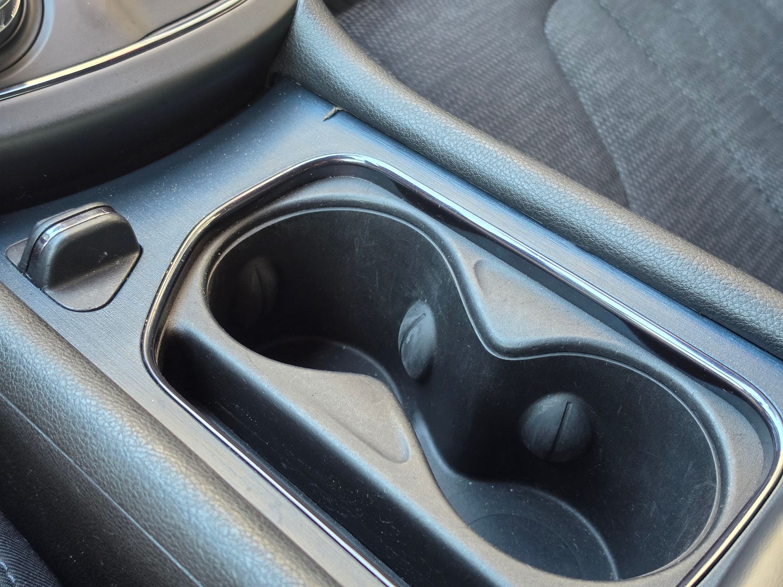 2015 Chrysler 200 #21