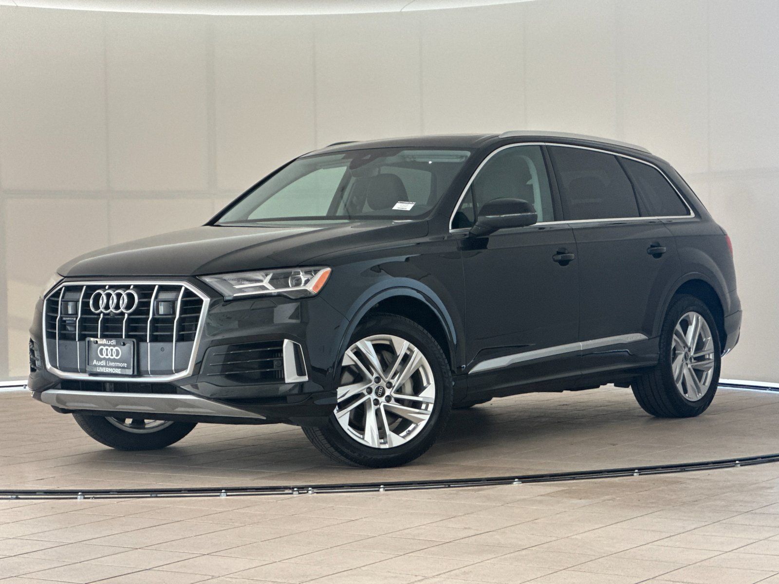 Mythos Black Metallic 2023 Audi Q7 SUV / Crossover All-Wheel Drive 8-Speed Automatic
