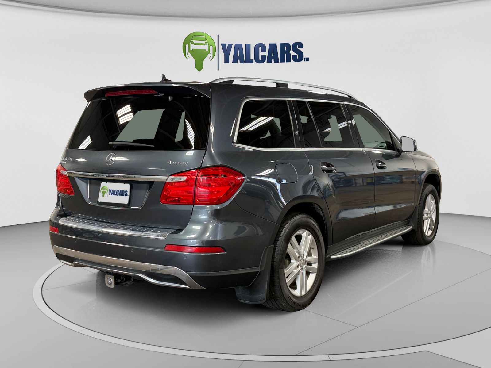 View vehicle photo 5