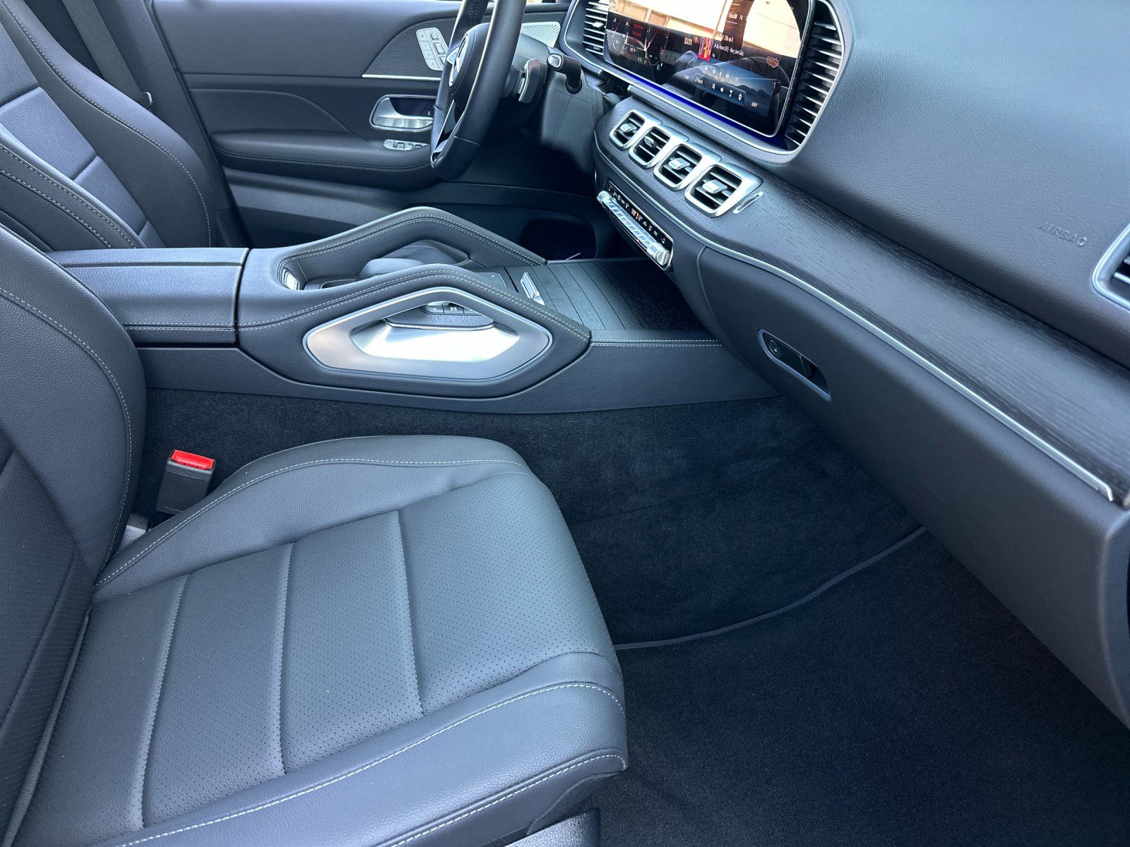 used 2026 Mercedes-Benz GLE car, priced at $65,498