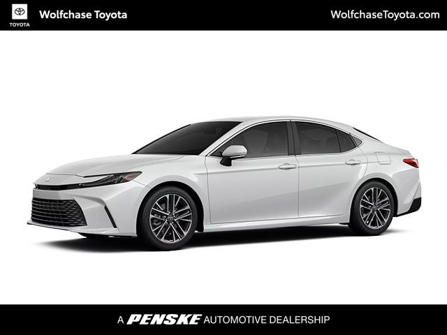2026 Toyota Camry XLE Hybrid's photo