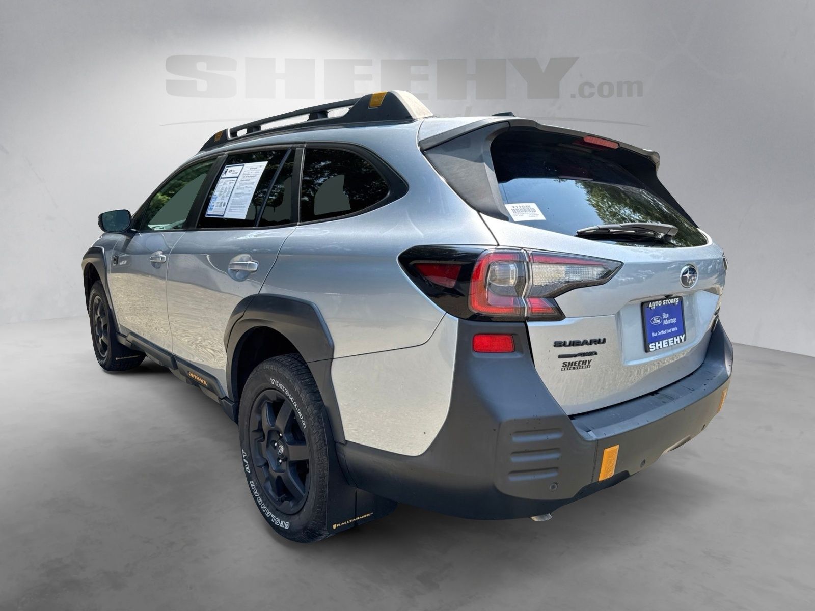Used 2023 Ice Silver Metallic Subaru Wilderness image 13