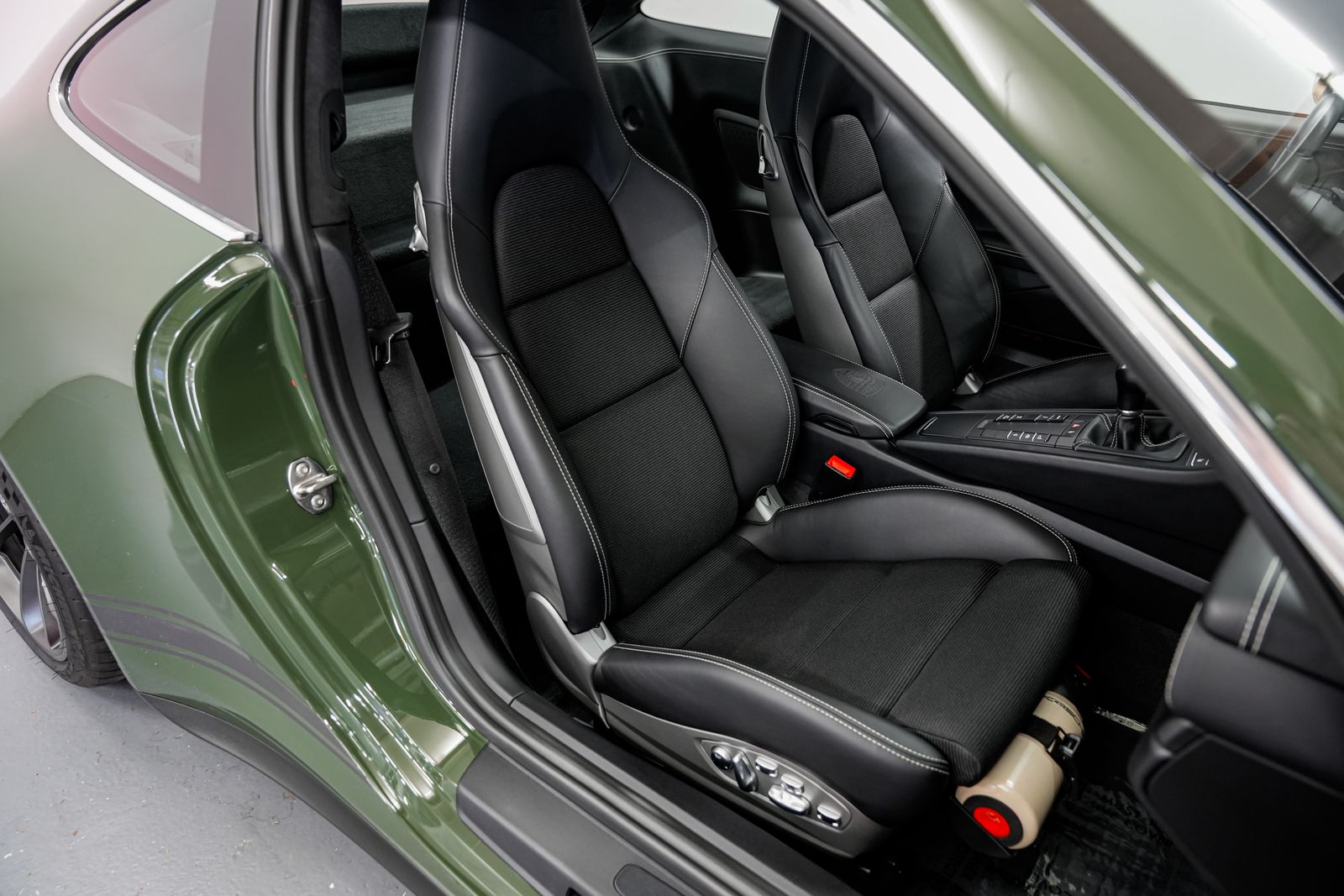2019 Porsche 911 GT3 — photo 27