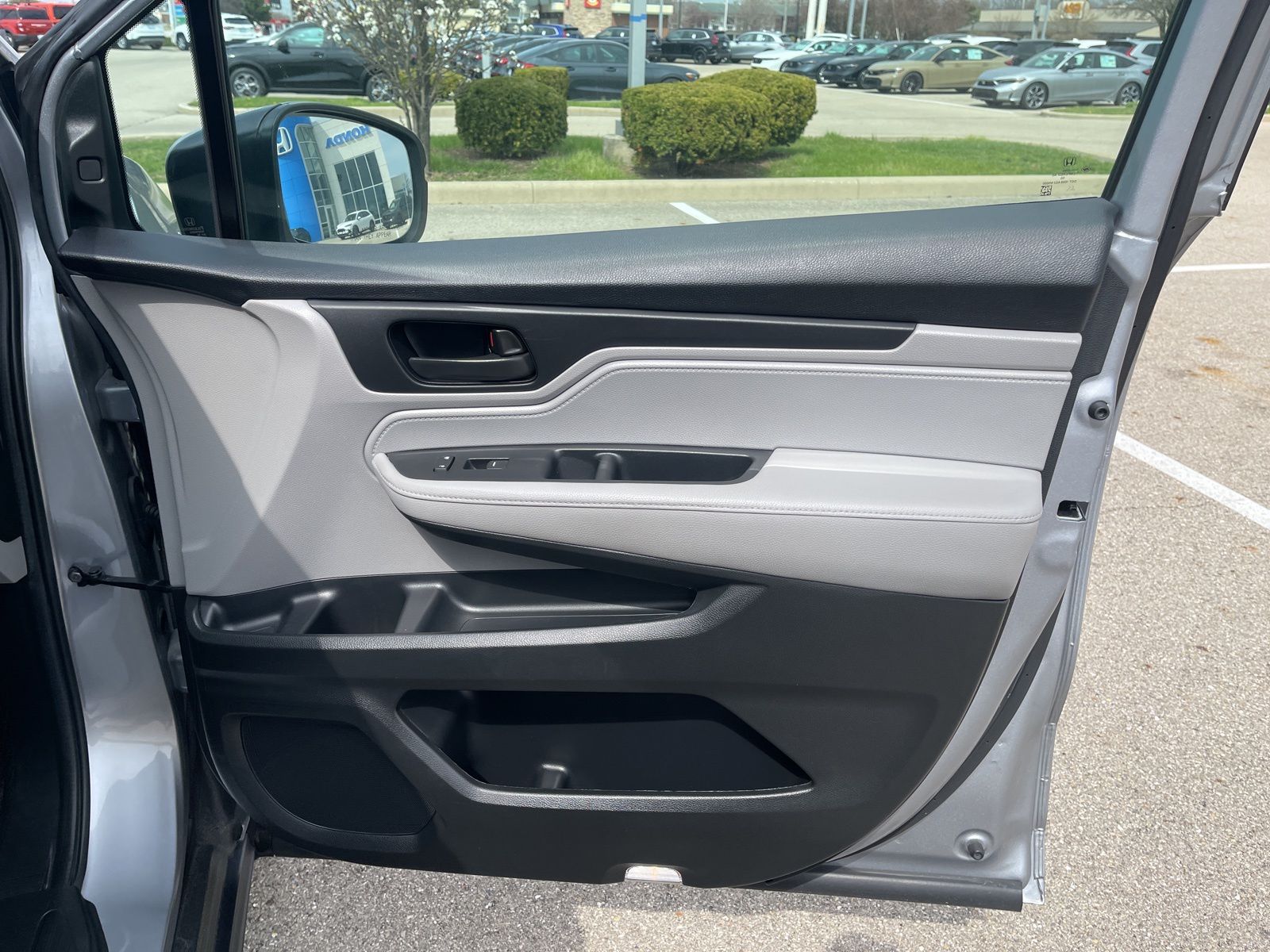 used 2024 Honda Odyssey car, priced at $37,648