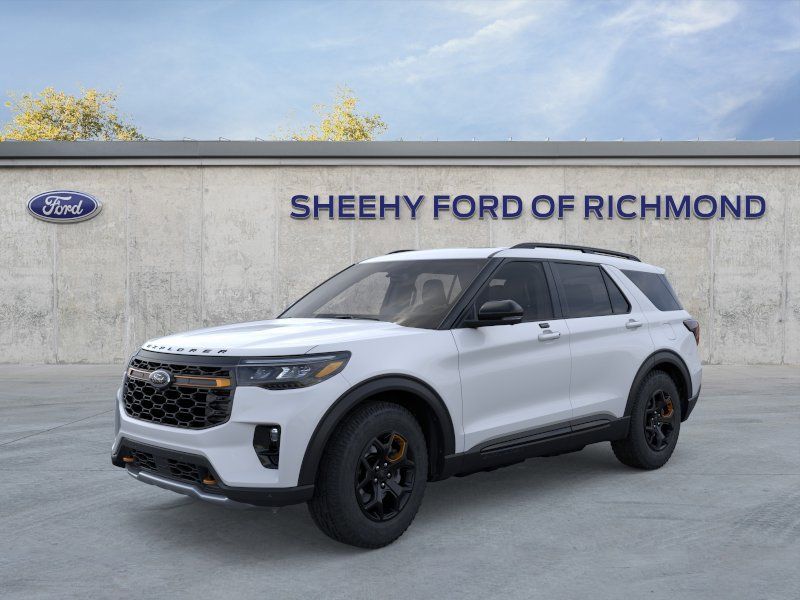 New 2026 Space White Metallic Ford Tremor image 2