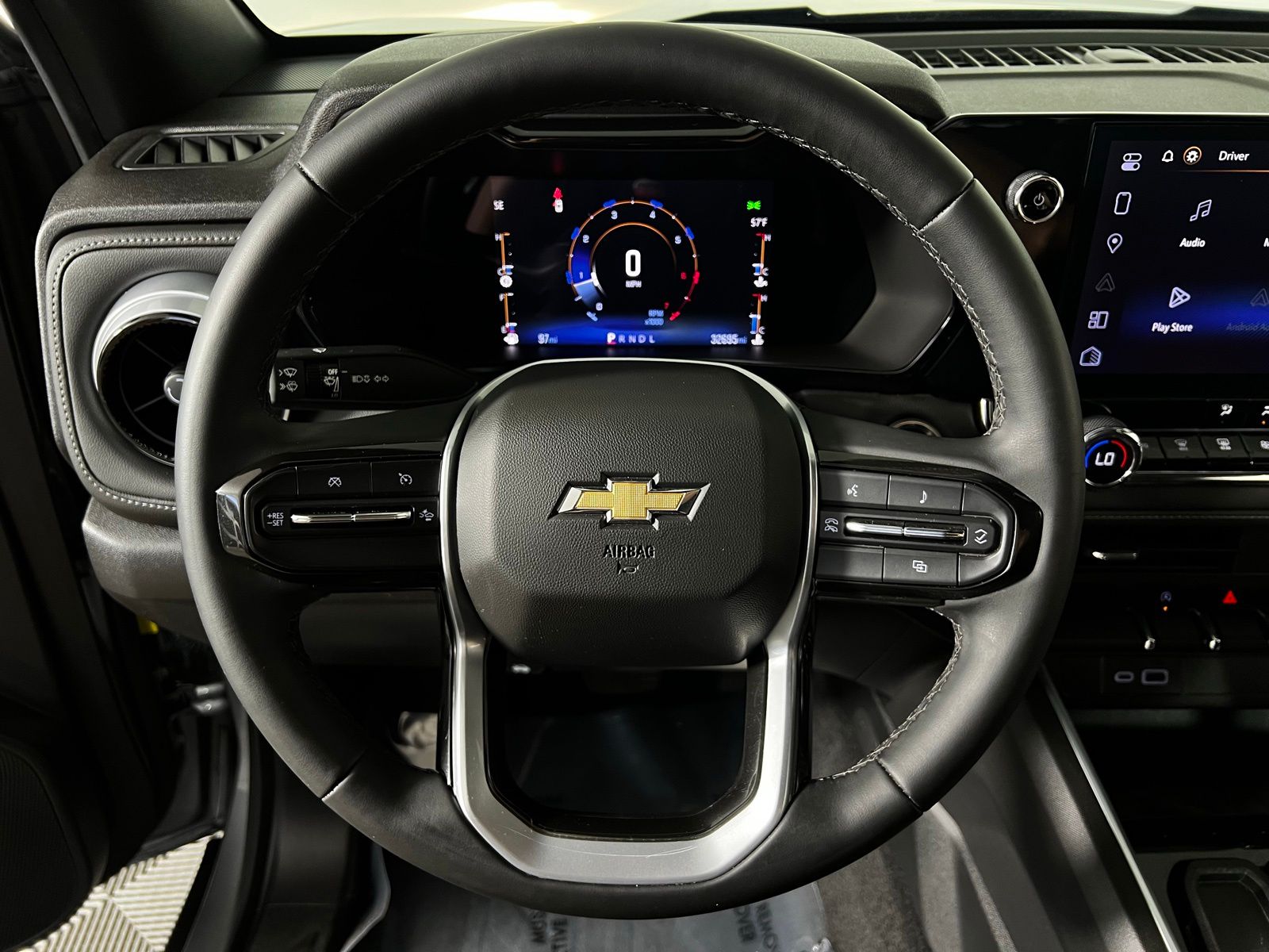 Thumbnail: 2023 Chevrolet Colorado - 14