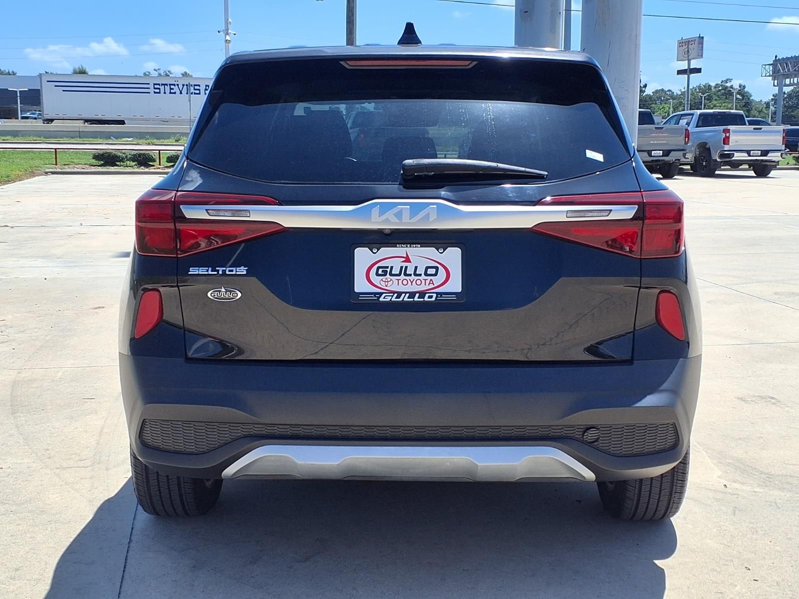 2022 Kia Seltos LX Black at DeMontrond Auto Country