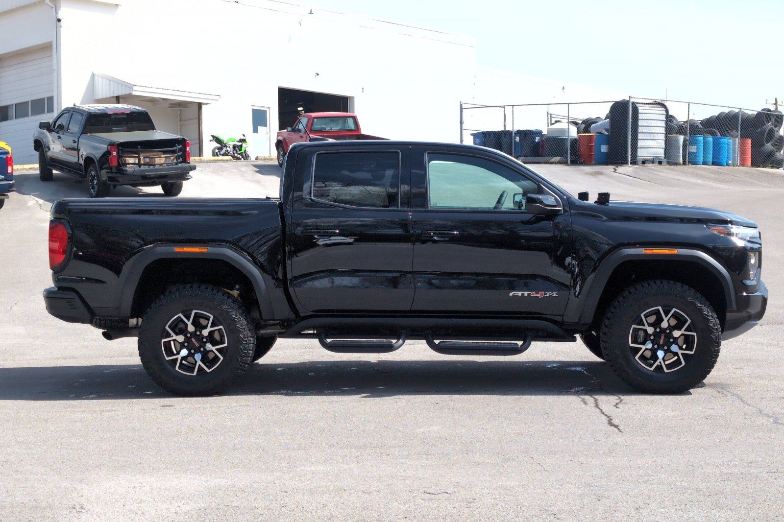 View vehicle photo 2