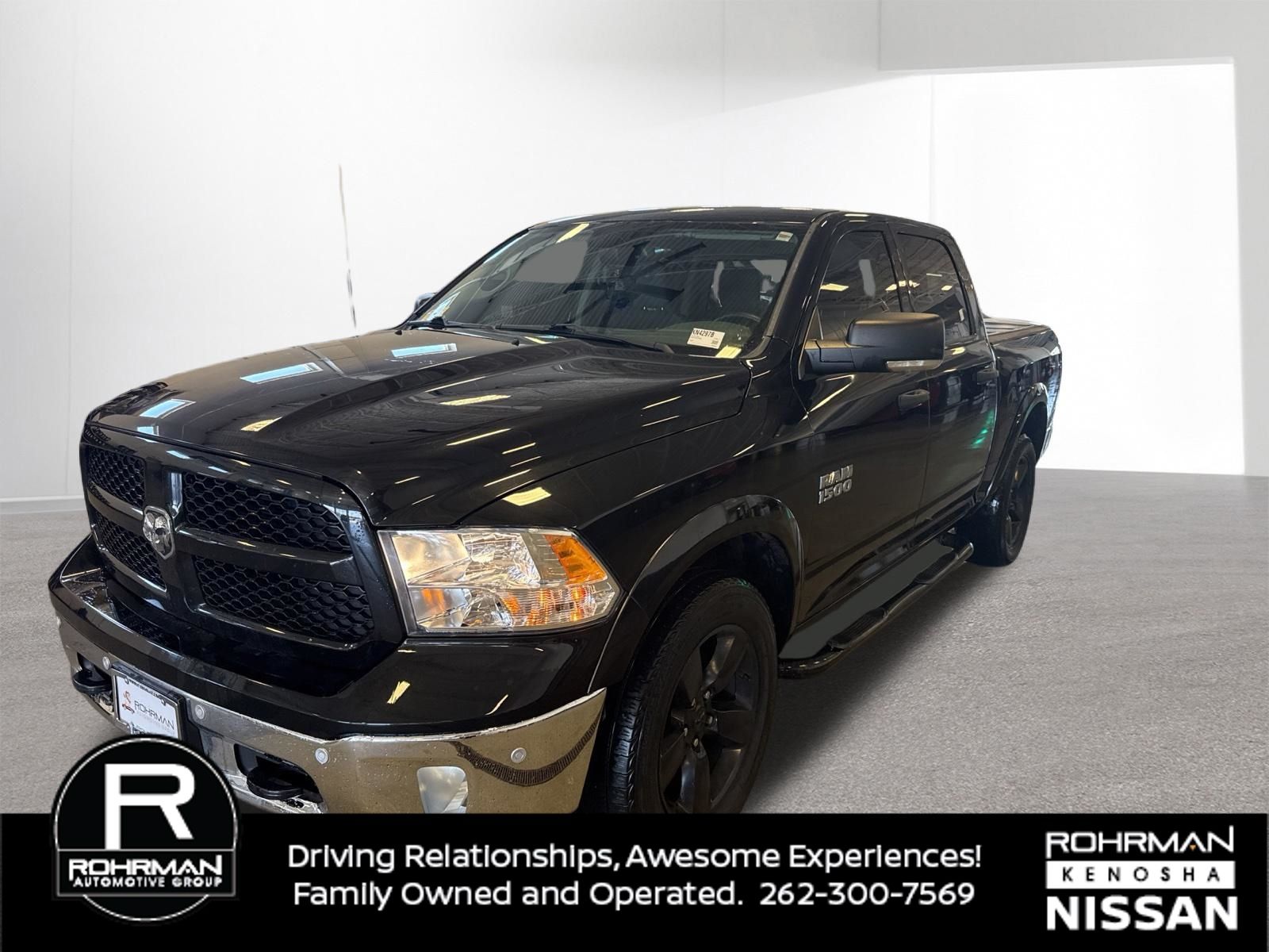 Brilliant Black Crystal Pearlcoat 2015 RAM 1500 Pickup Truck Four-Wheel Drive 8-Speed Automatic