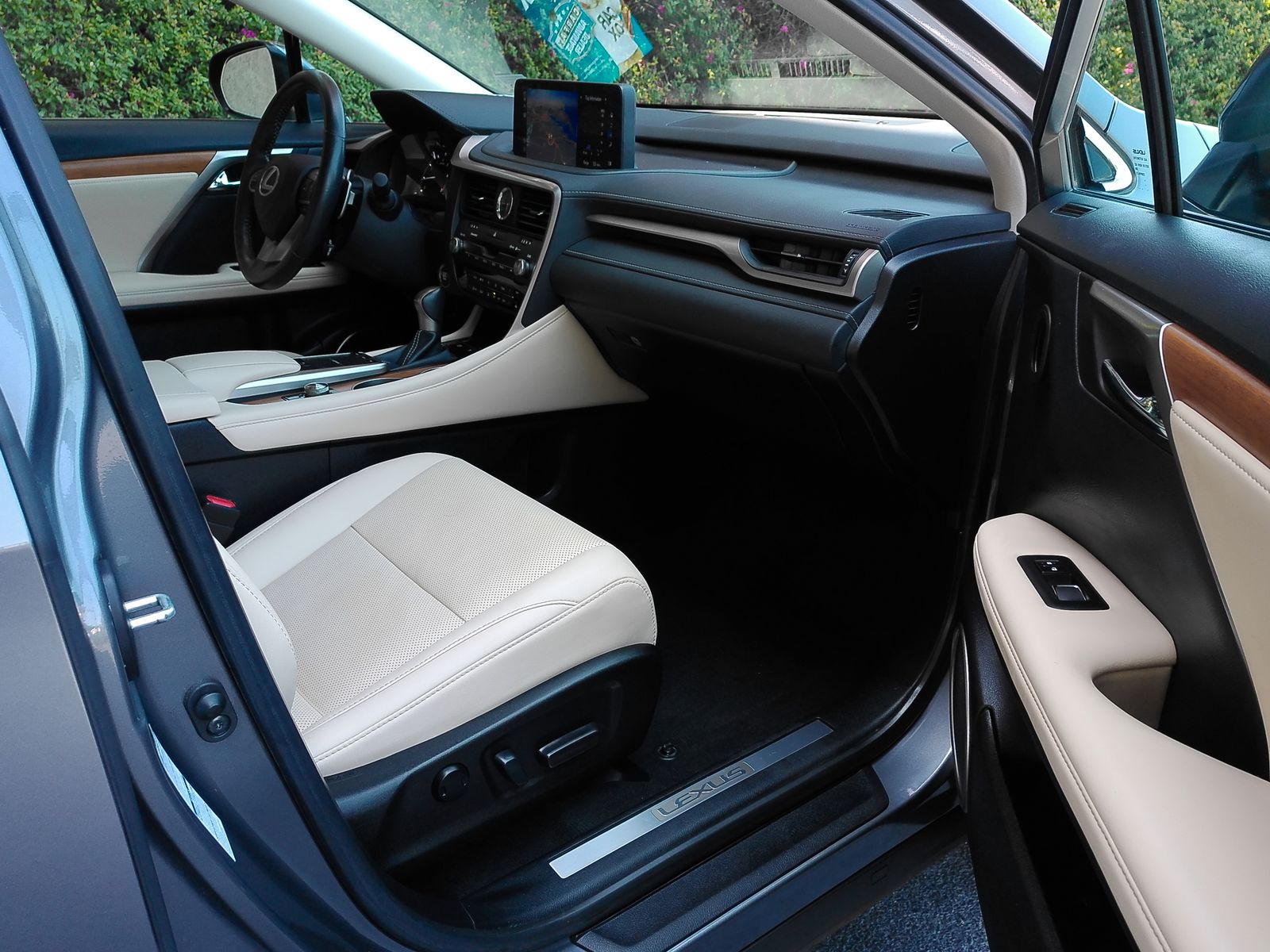 Used 2022 Gray Lexus 350 image 29