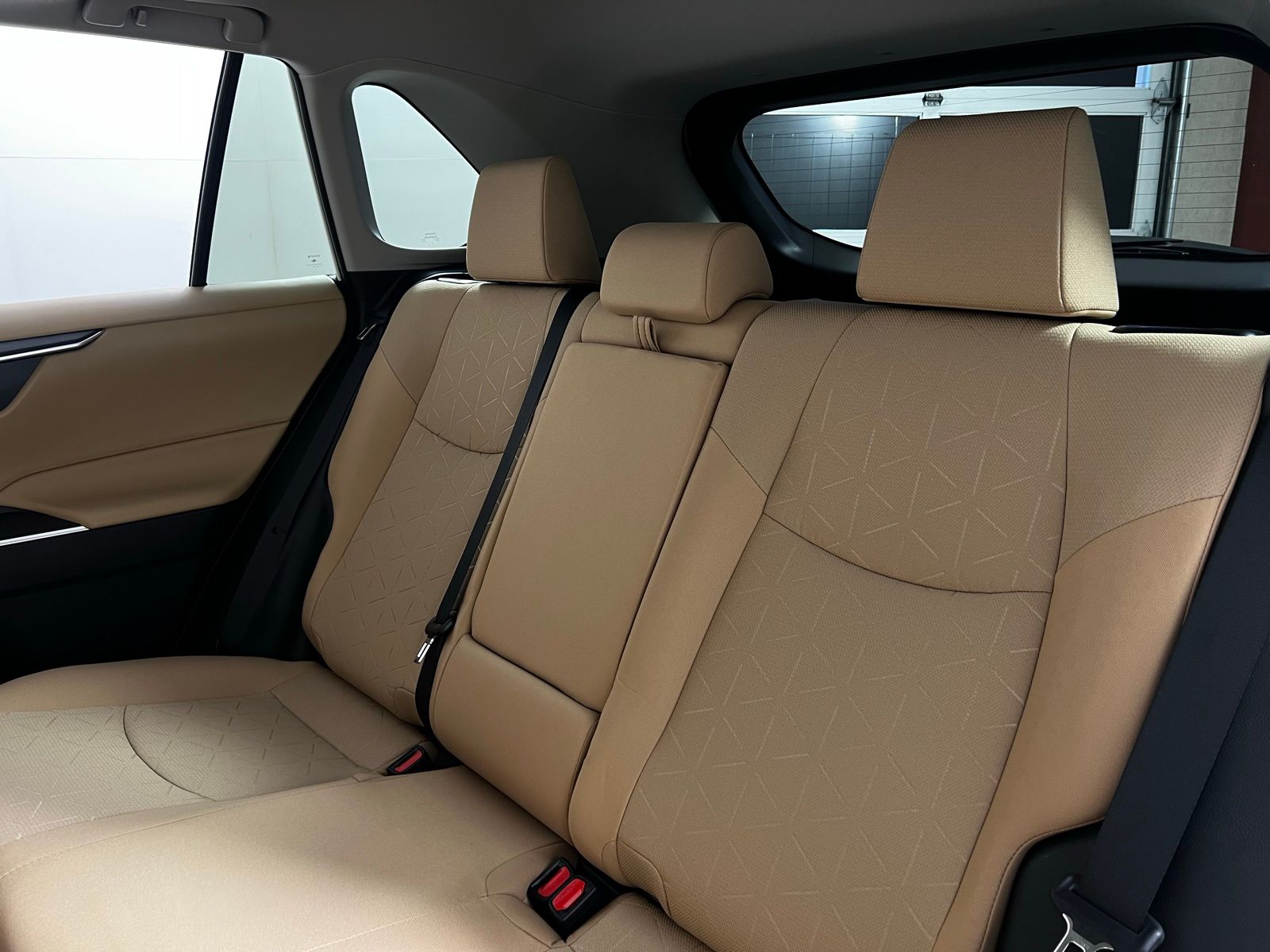 Thumbnail: 2025 Toyota RAV4 - 20