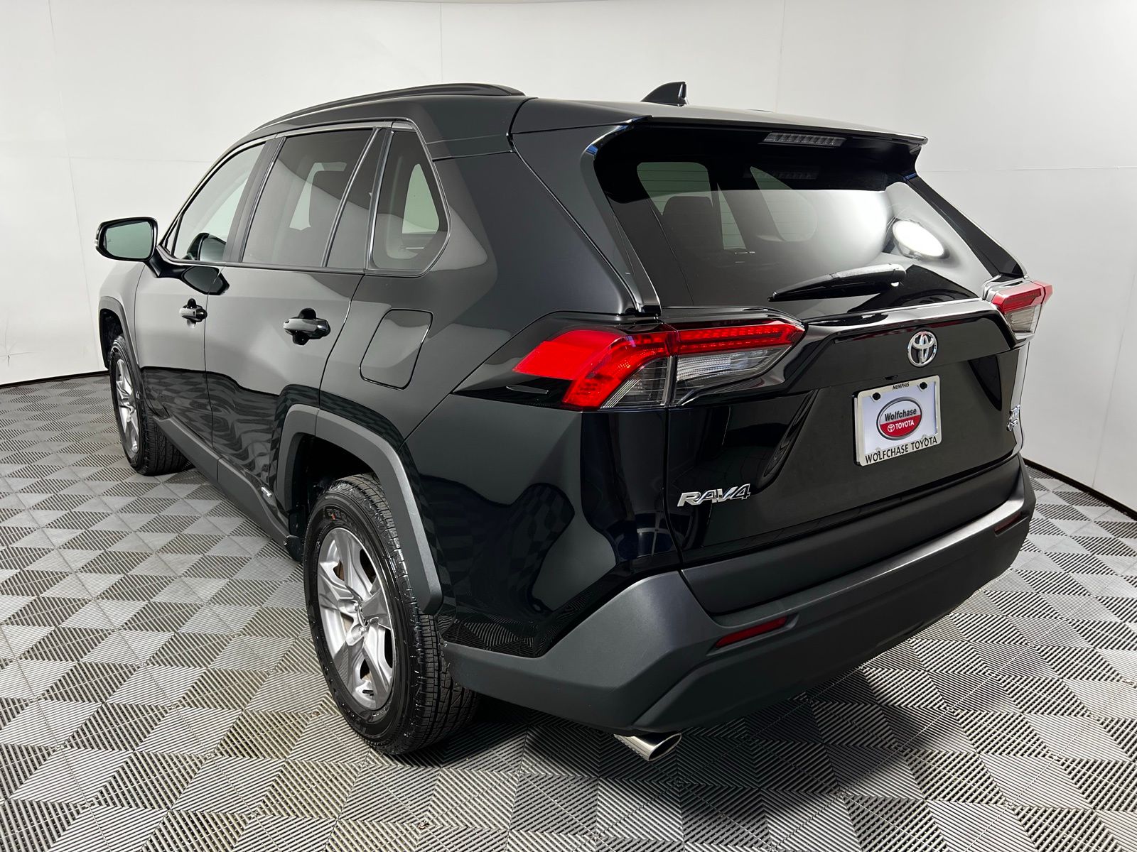 Thumbnail: 2025 Toyota RAV4 - 7