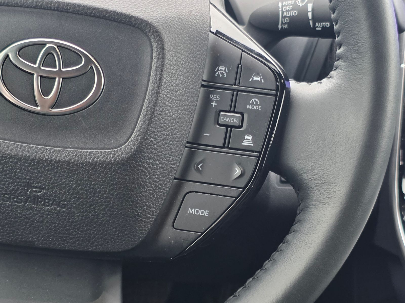 Used 2025 Silver Toyota XLE image 35