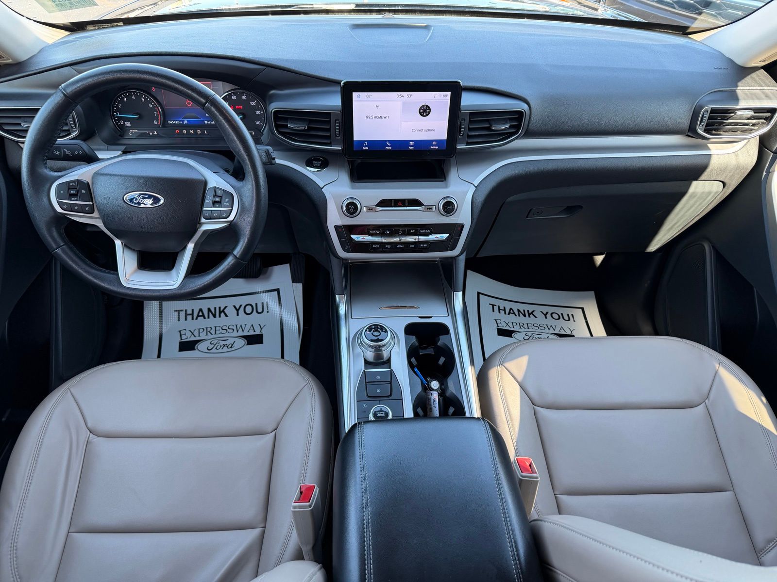 2023 Ford Explorer image 18
