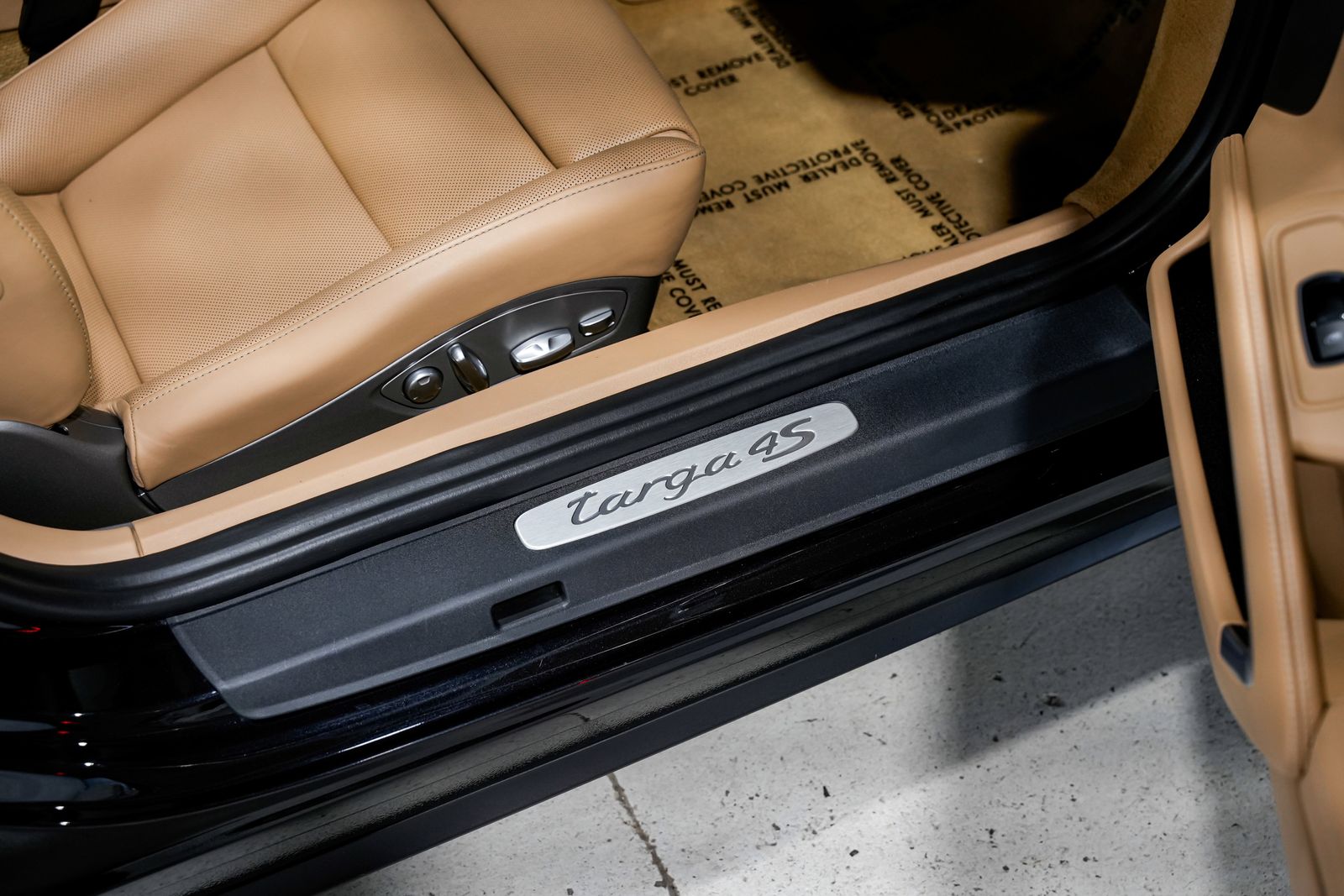 2014 Porsche 911 Targa 4S — photo 30