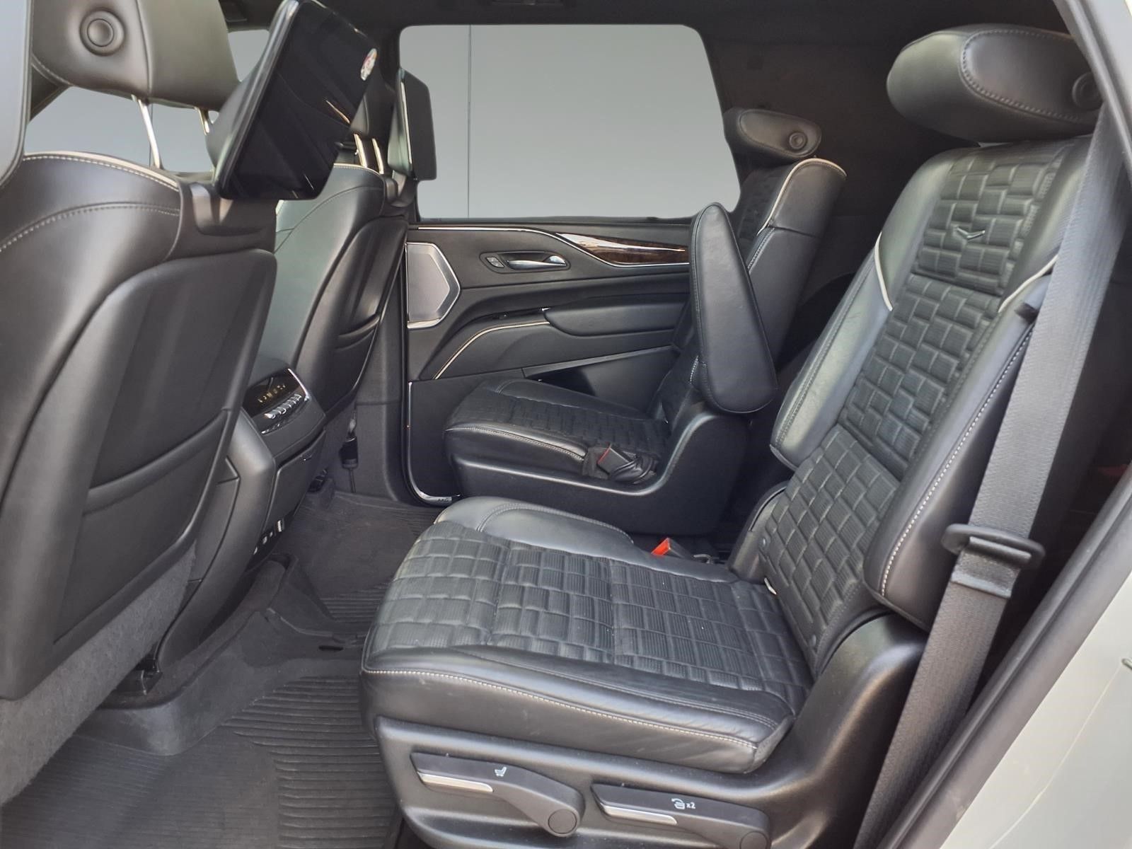 2022 Cadillac Escalade Premium Luxury Platinum White at Bayway Cadillac of The Woodlands