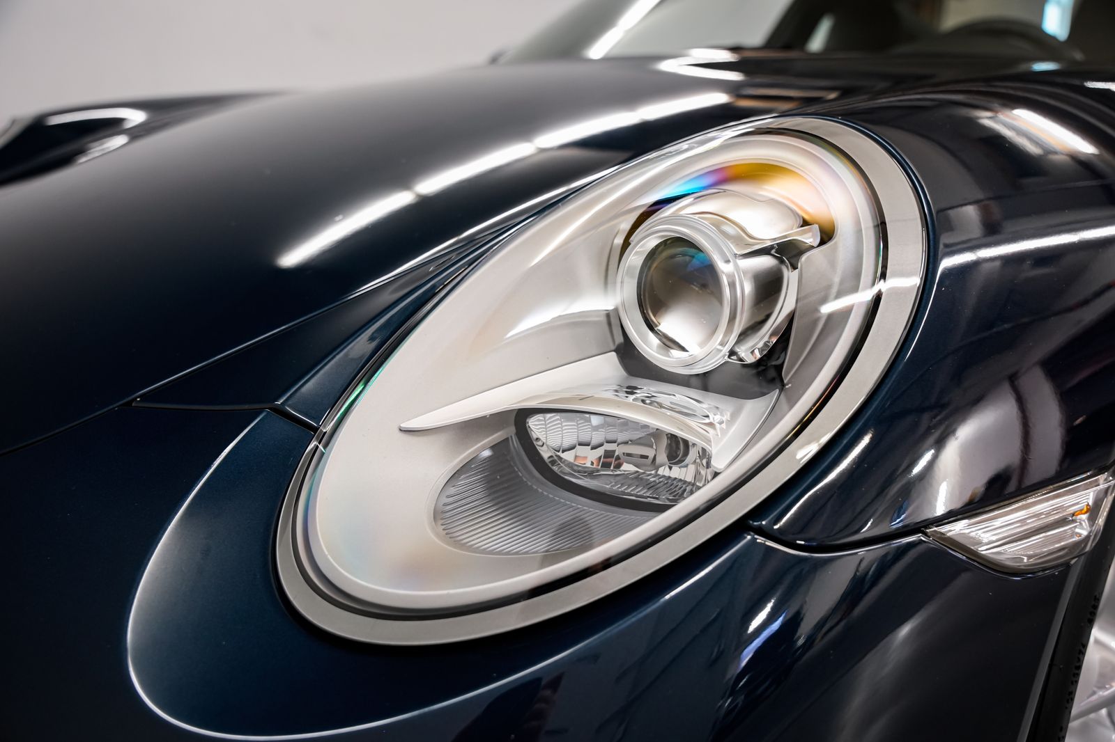 2014 Porsche 911 Carrera 4 — photo 28