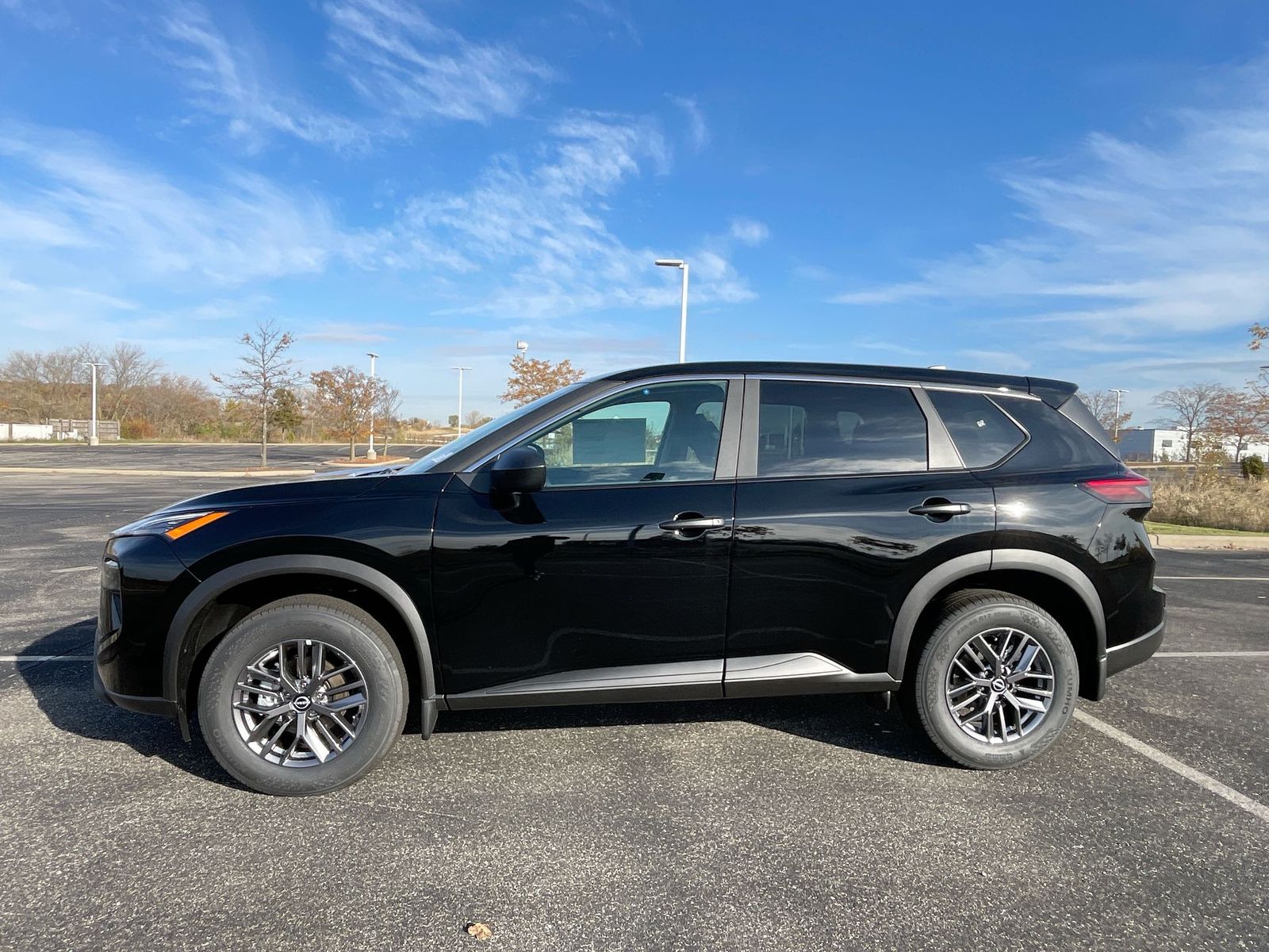 2025 Nissan Rogue S 30