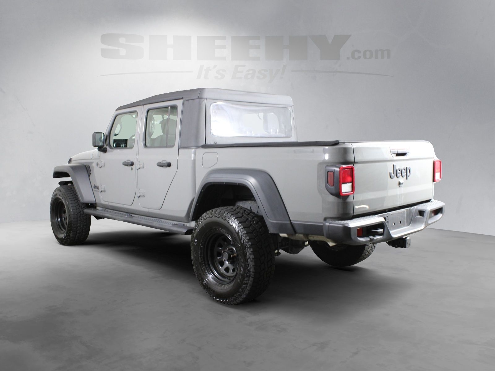 Used 2023 Gray Jeep Sport image 12