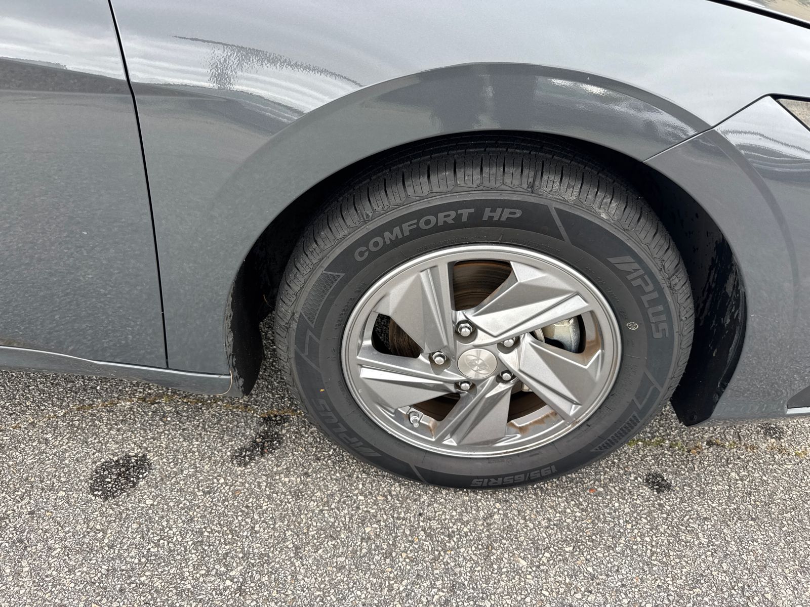 Used 2024 Gray Hyundai SE image 12