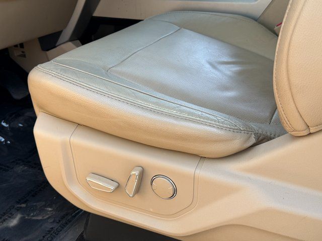 Used 2015 White Platinum Clearcoat Metallic Ford Lariat image 45