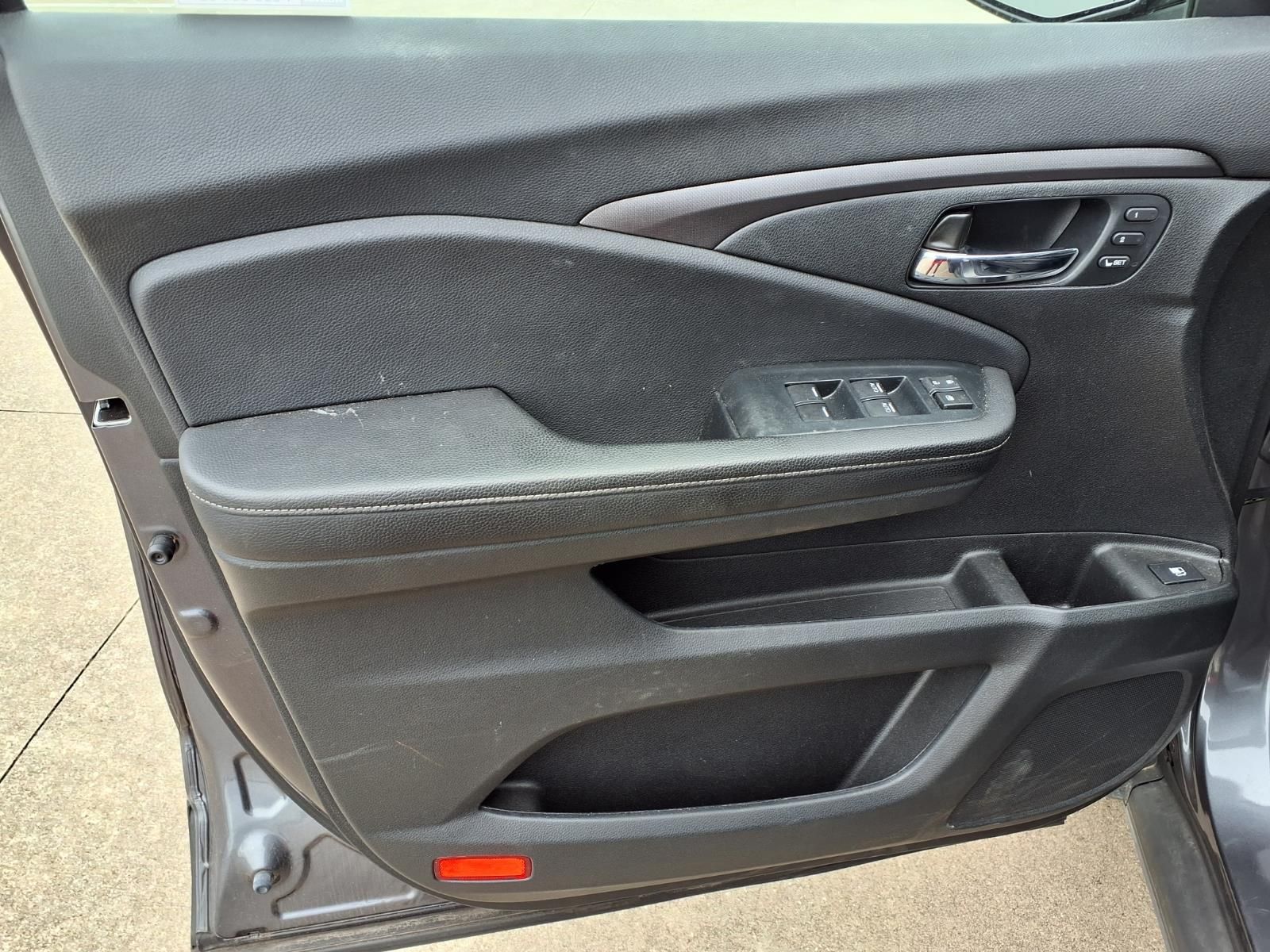 car-gallery-15