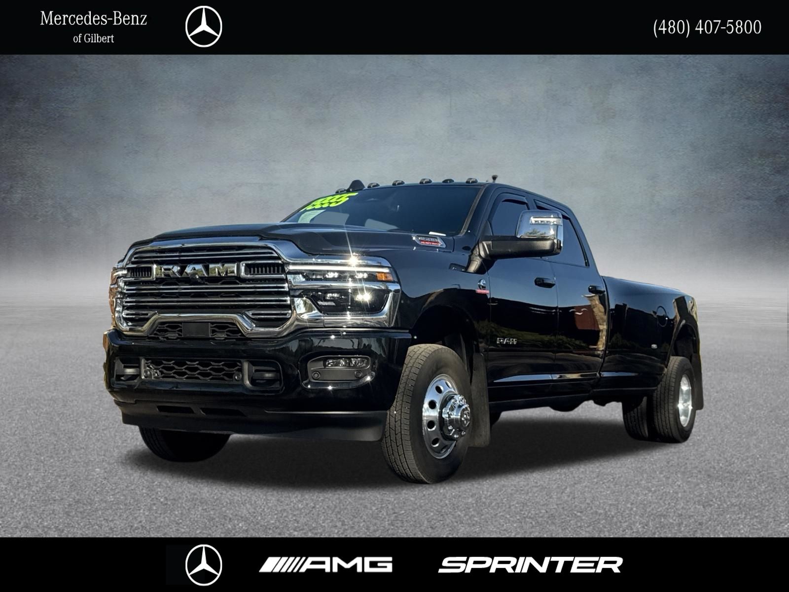 Diamond Black Crystal Pearlcoat 2026 RAM 3500 Pickup Truck Four-Wheel Drive 8-Speed Automatic