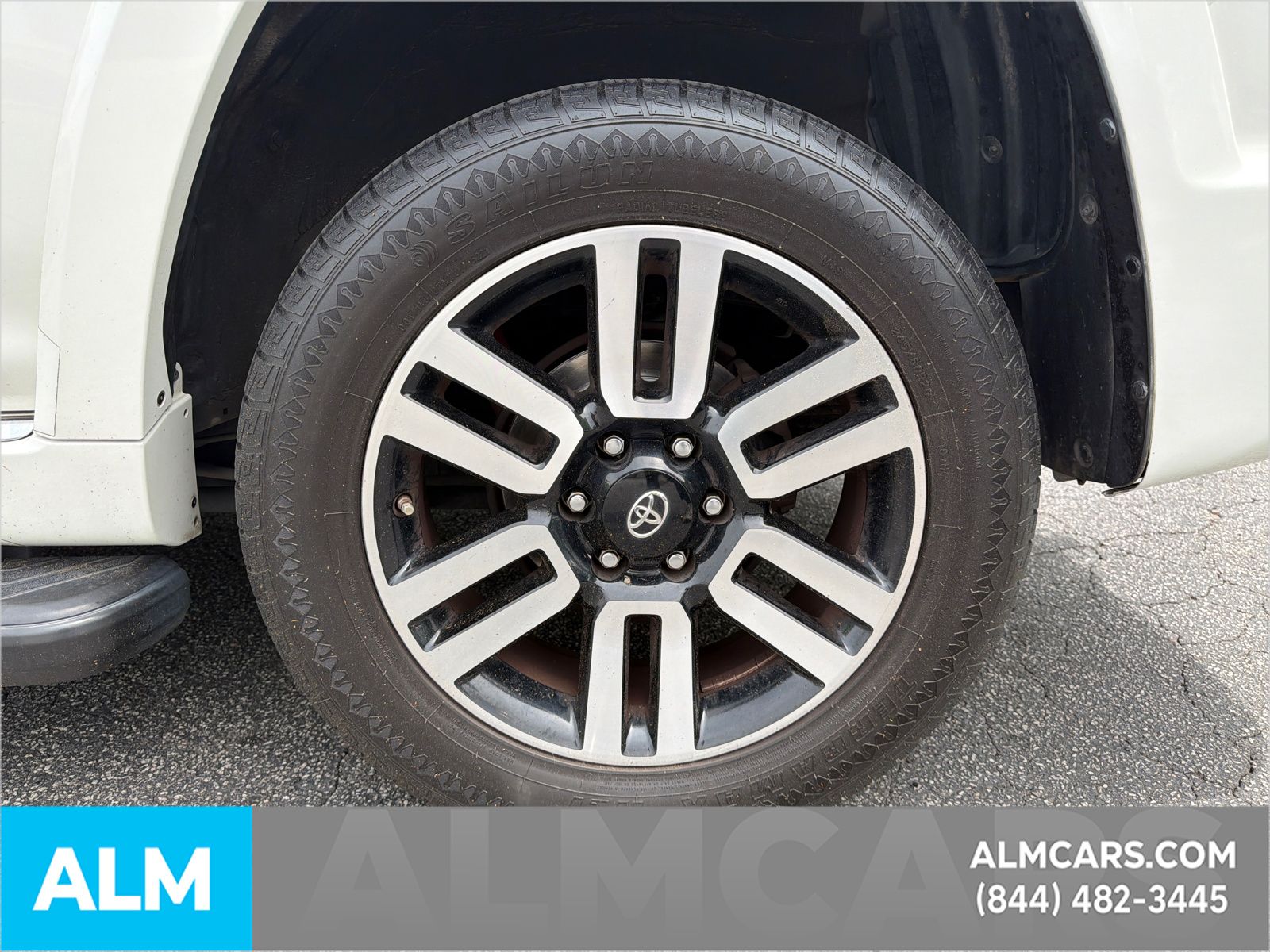 Certified Used 2018 Blizzard Pearl Toyota Limited image 22