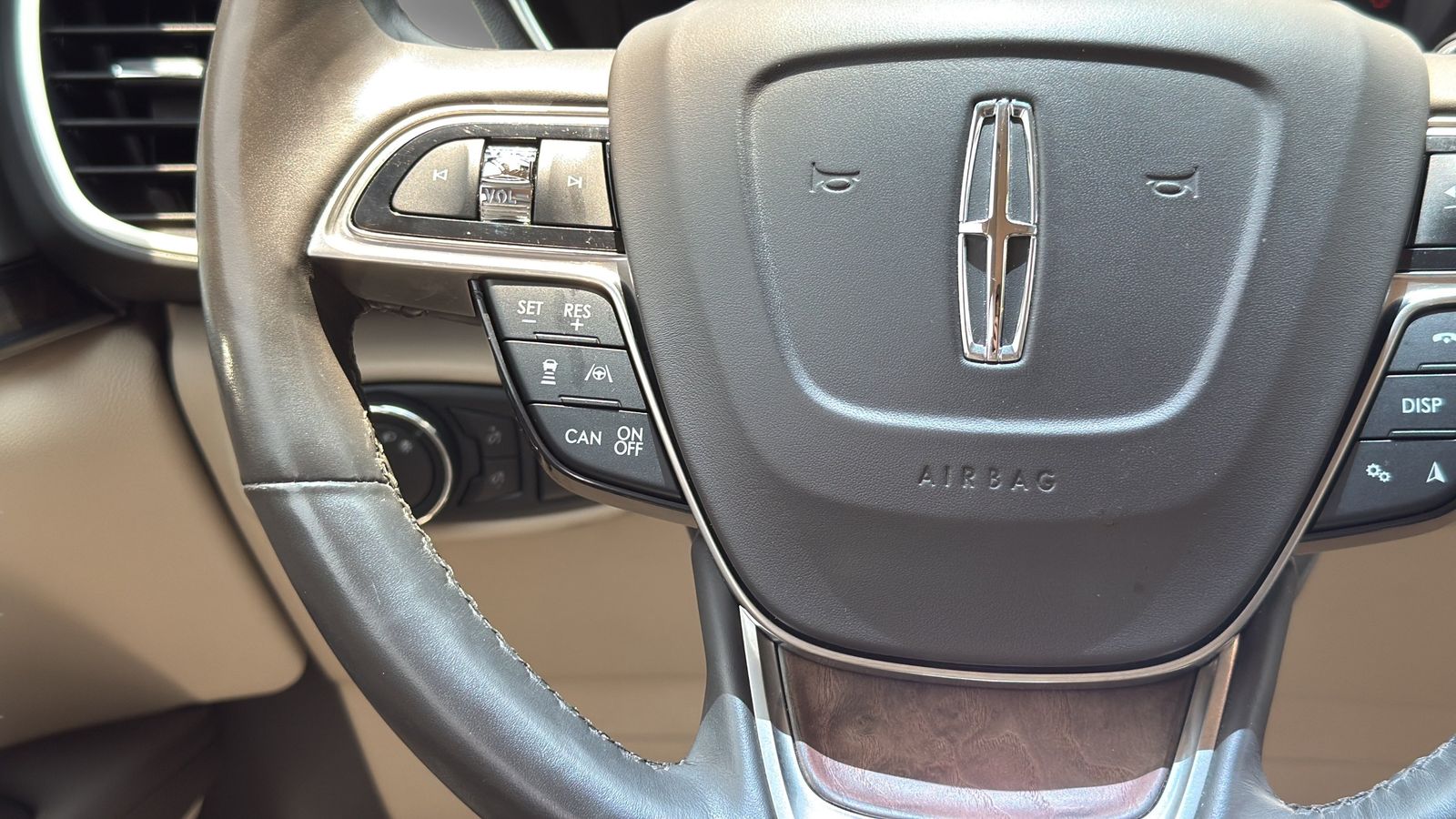 Used Car 2020 Lincoln Nautilus  Reserve For Sale Under $30,000 In Austin, Texas