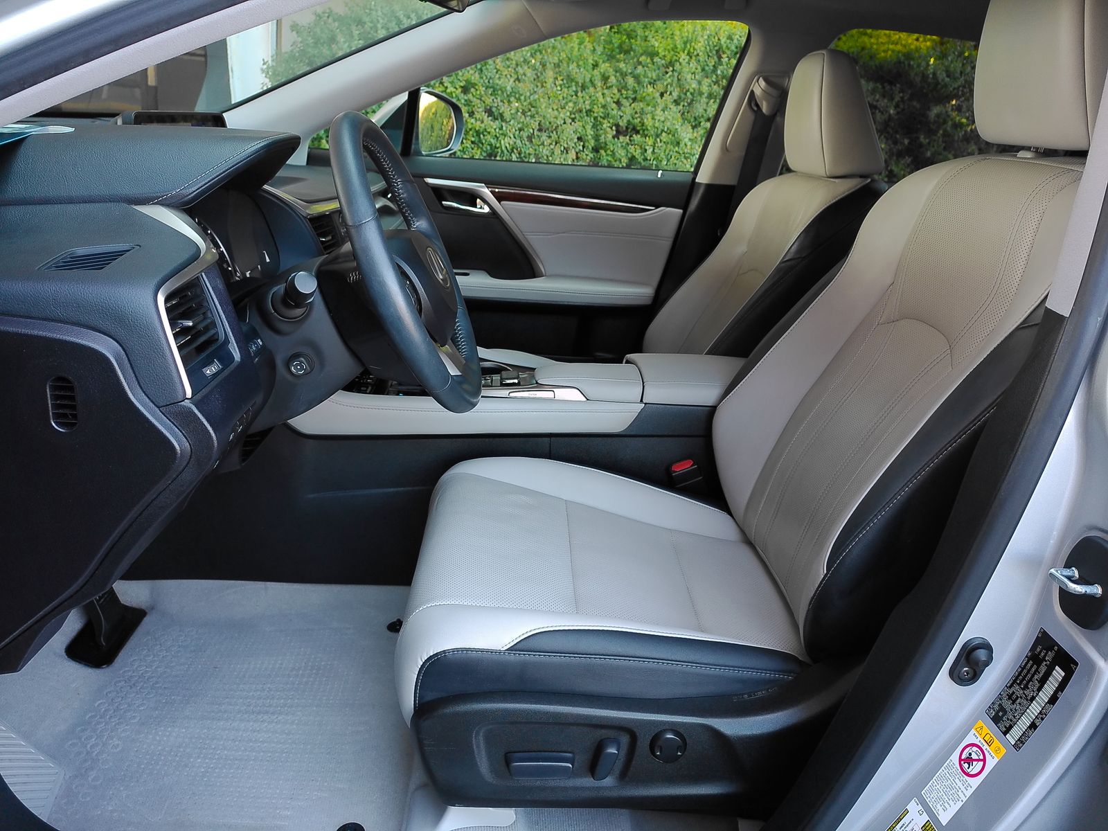 Used 2017 Silver Lexus 350 image 8