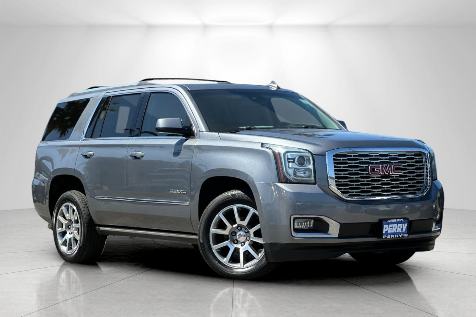 Gray (Satin Steel Metallic) 2018 GMC Yukon SUV / Crossover Four-Wheel Drive