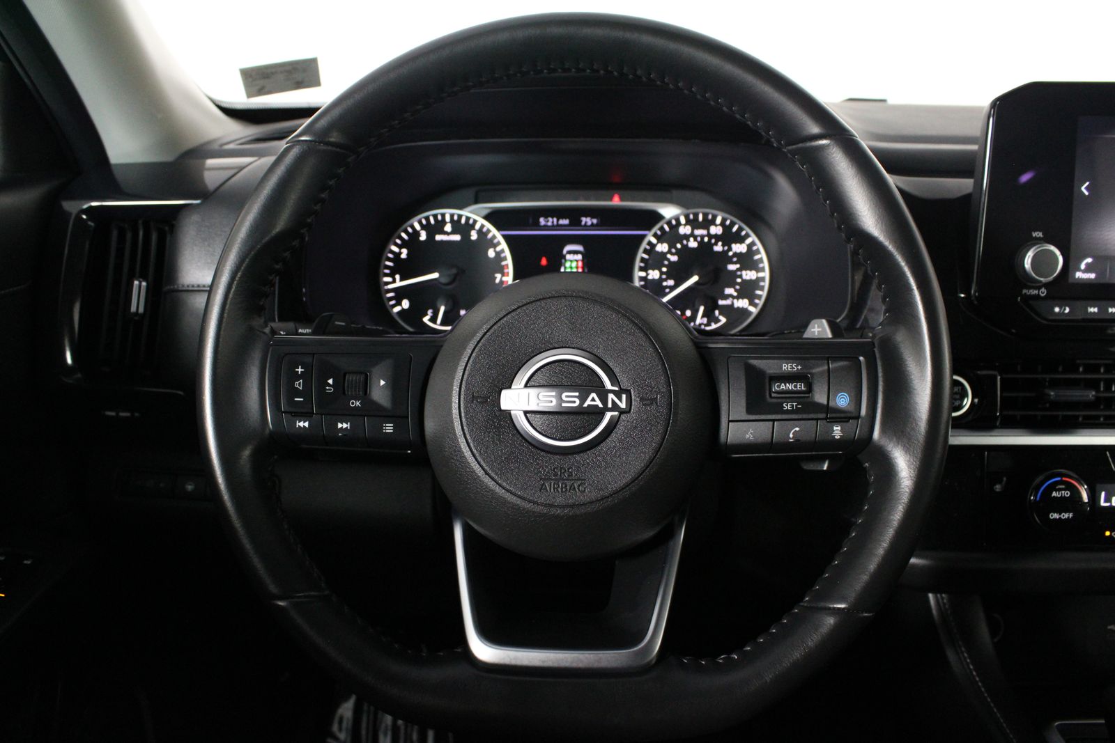 Used 2024 Gray Nissan SV image 25