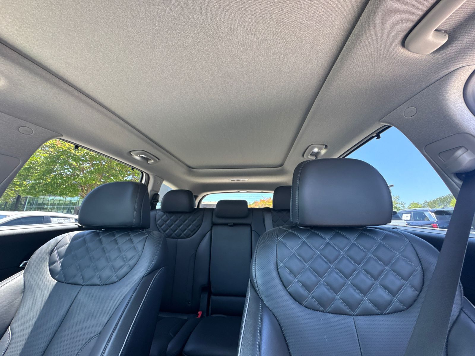 Used 2022 Gray Hyundai Limited image 32