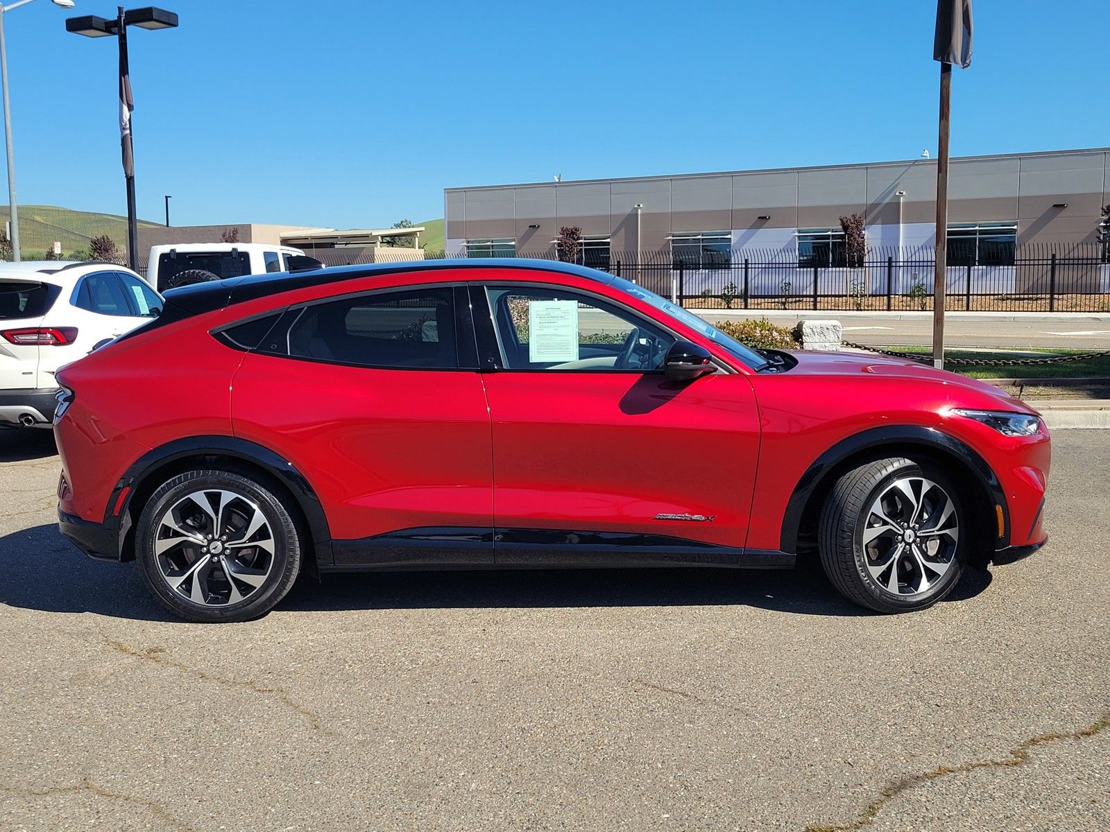 Used 2022 Red Ford Premium image 3