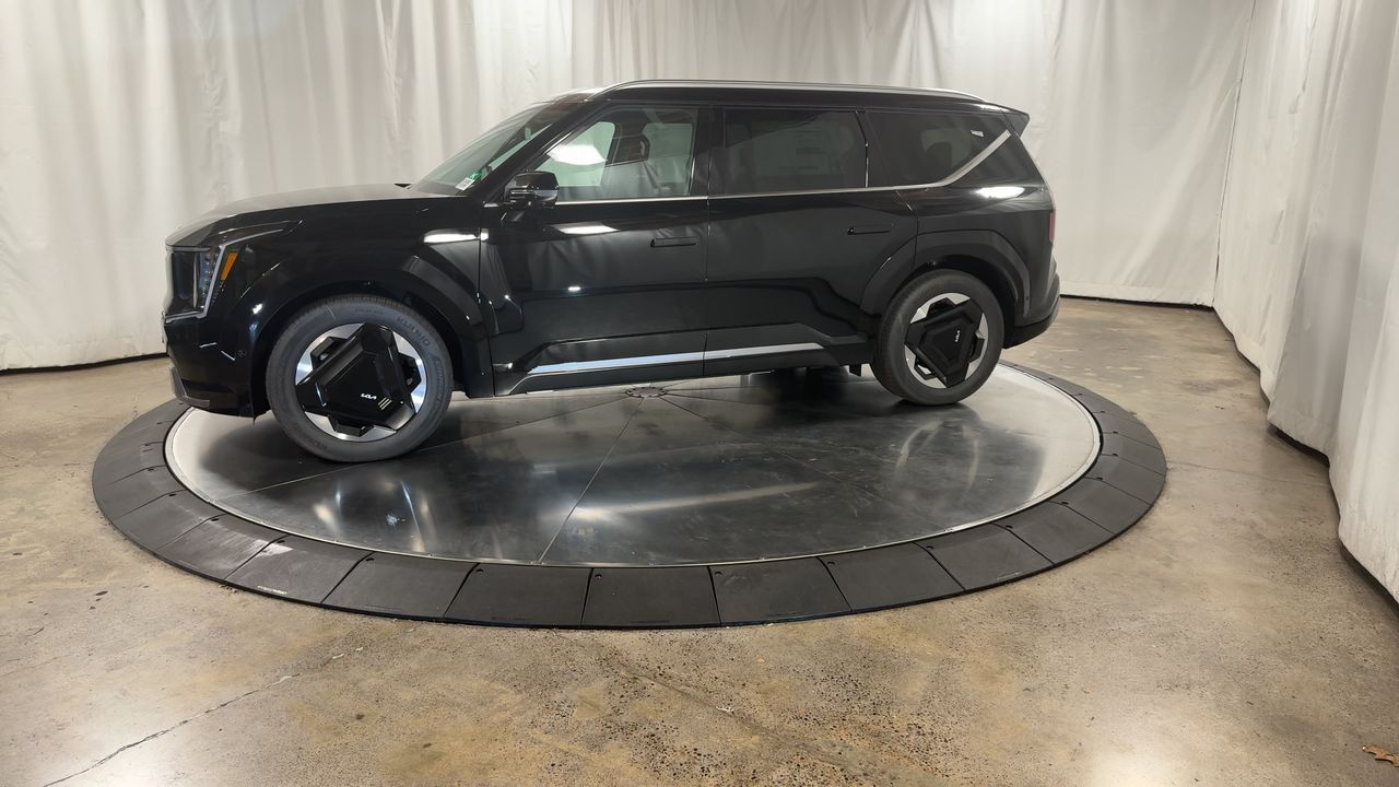 2026 Kia EV9 Land AWD photo 5