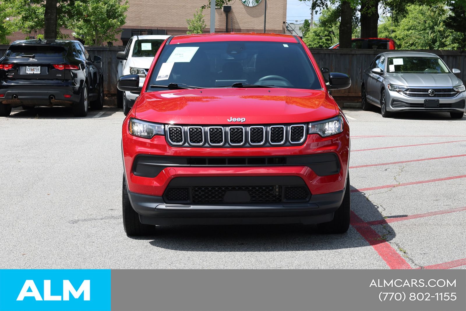 Used 2024  Jeep Sport image 12