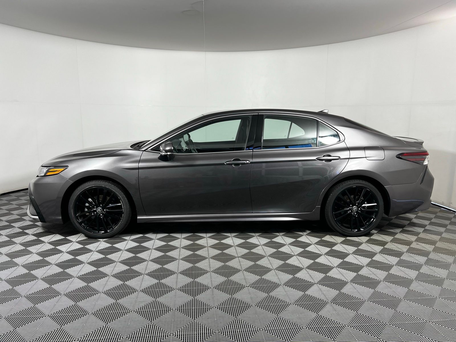 Thumbnail: 2024 Toyota Camry - 8