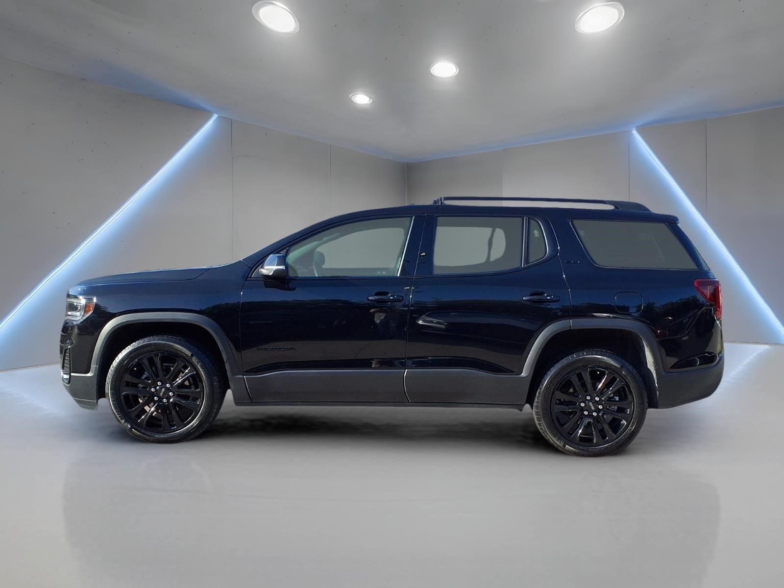 2023 GMC Acadia SLT Black at AutoSavvy Houston Southwest