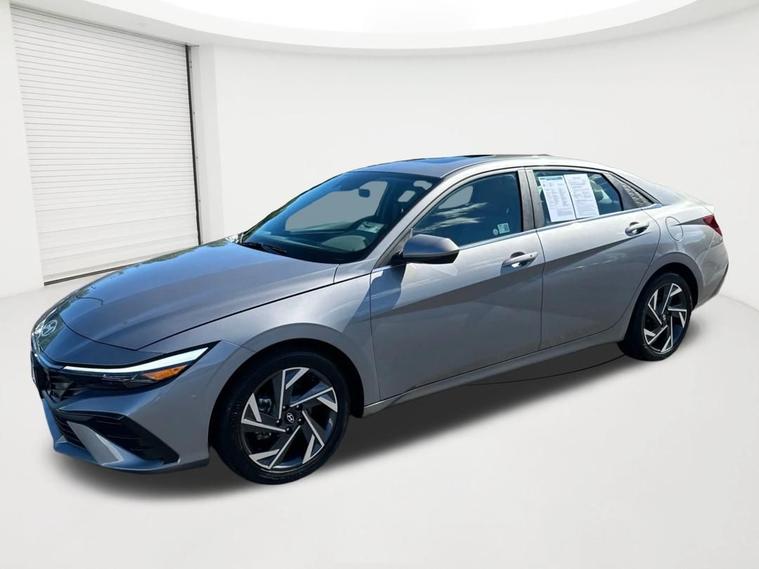 Fluid Metal 2024 Hyundai Elantra Sedan Front-Wheel Drive Continuously Variable Transmission