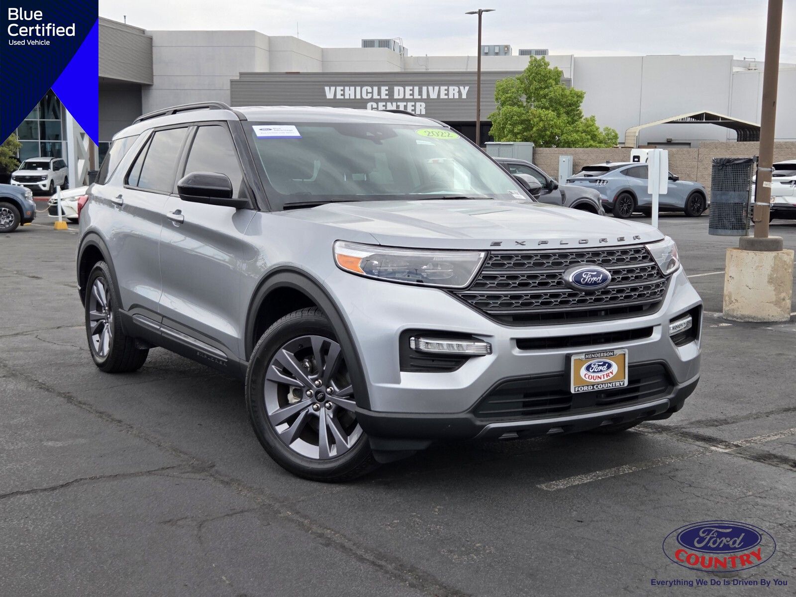 Iconic Silver Metallic 2022 Ford Explorer SUV / Crossover All-Wheel Drive Automatic