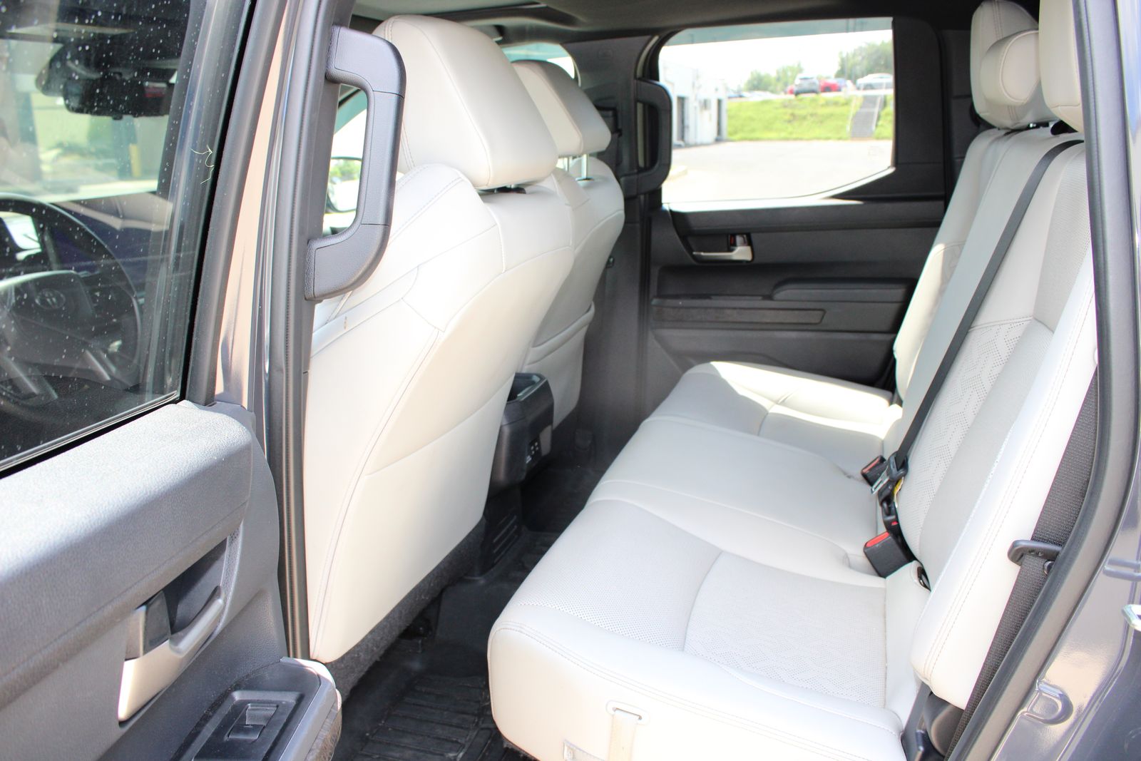 Used 2024  Toyota Limited image 7