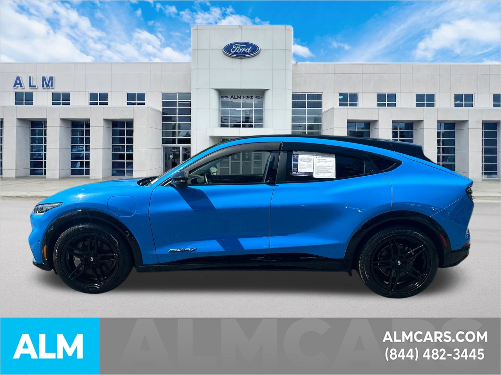 Used 2023 Blue Ford California Route 1 image 9