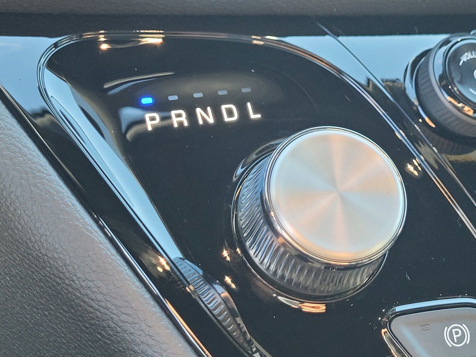 New 2026 White Chrysler Select image 18