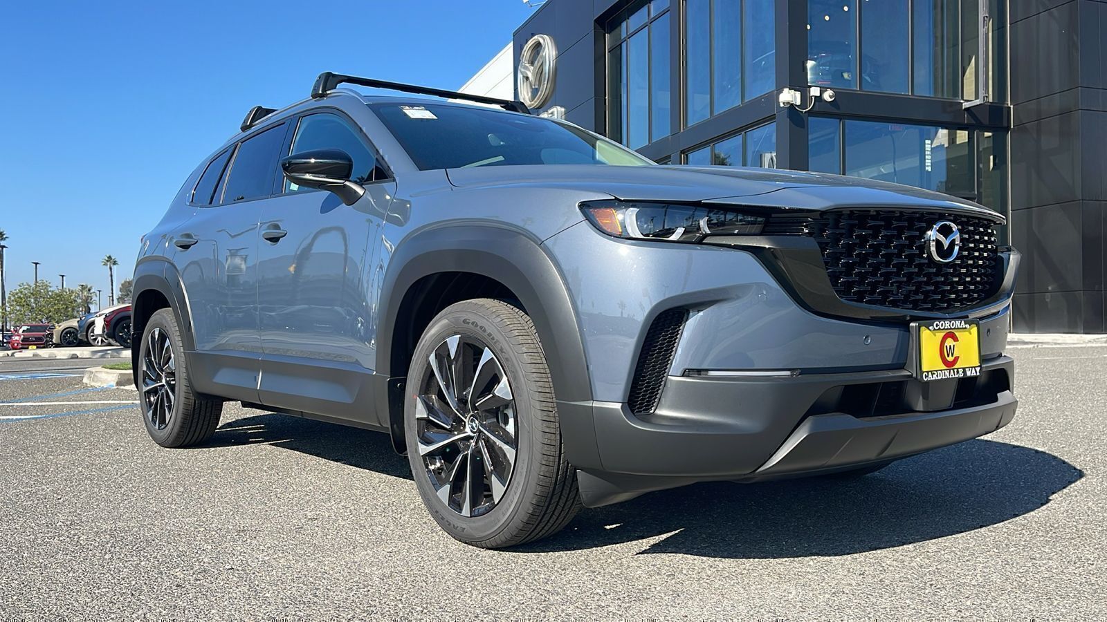 View vehicle photo 5