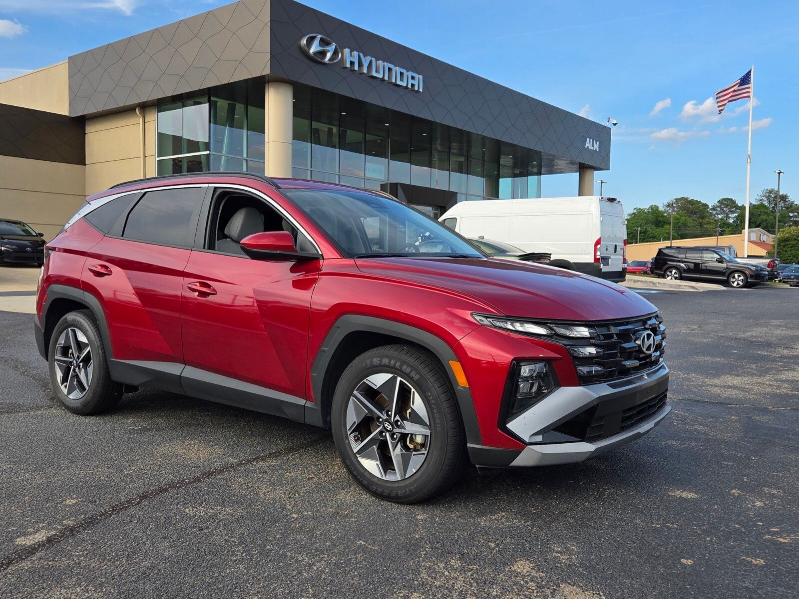 Ultimate Red 2025 Hyundai Tucson SEL FWD SUV / Crossover Front-Wheel Drive 8-Speed Automatic