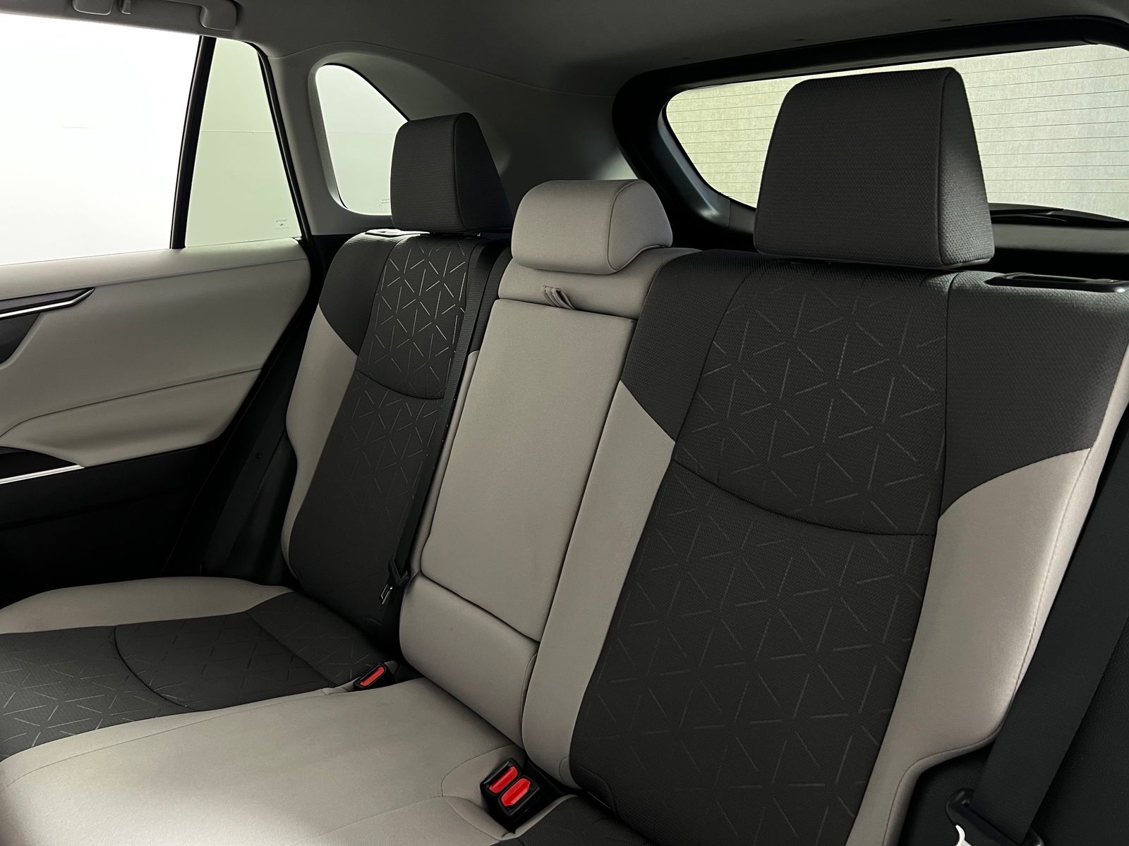 Thumbnail: 2025 Toyota RAV4 - 22