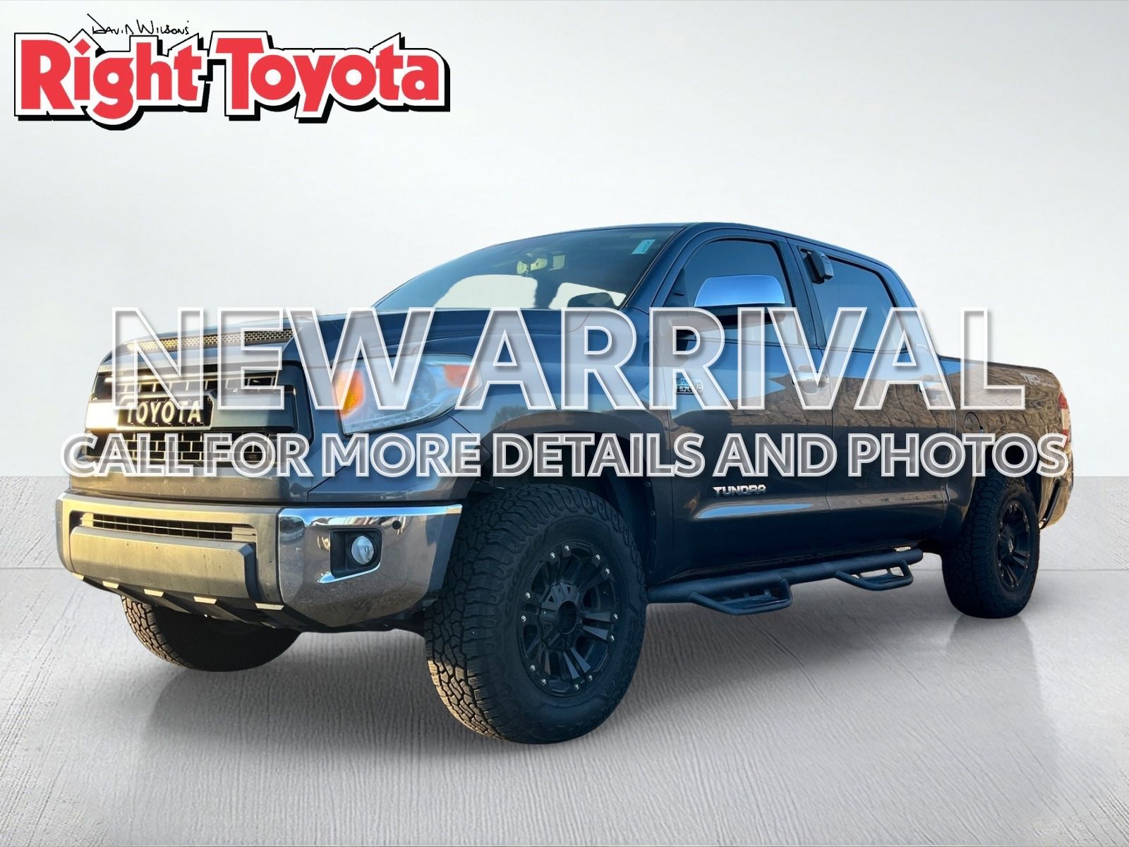 Magnetic Gray Metallic 2017 Toyota Tundra Pickup Truck Four-Wheel Drive 6-Speed Automatic Overdrive